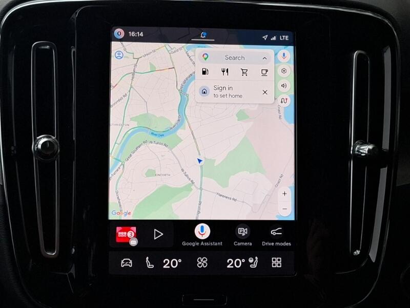 Volvo XC40 view 10