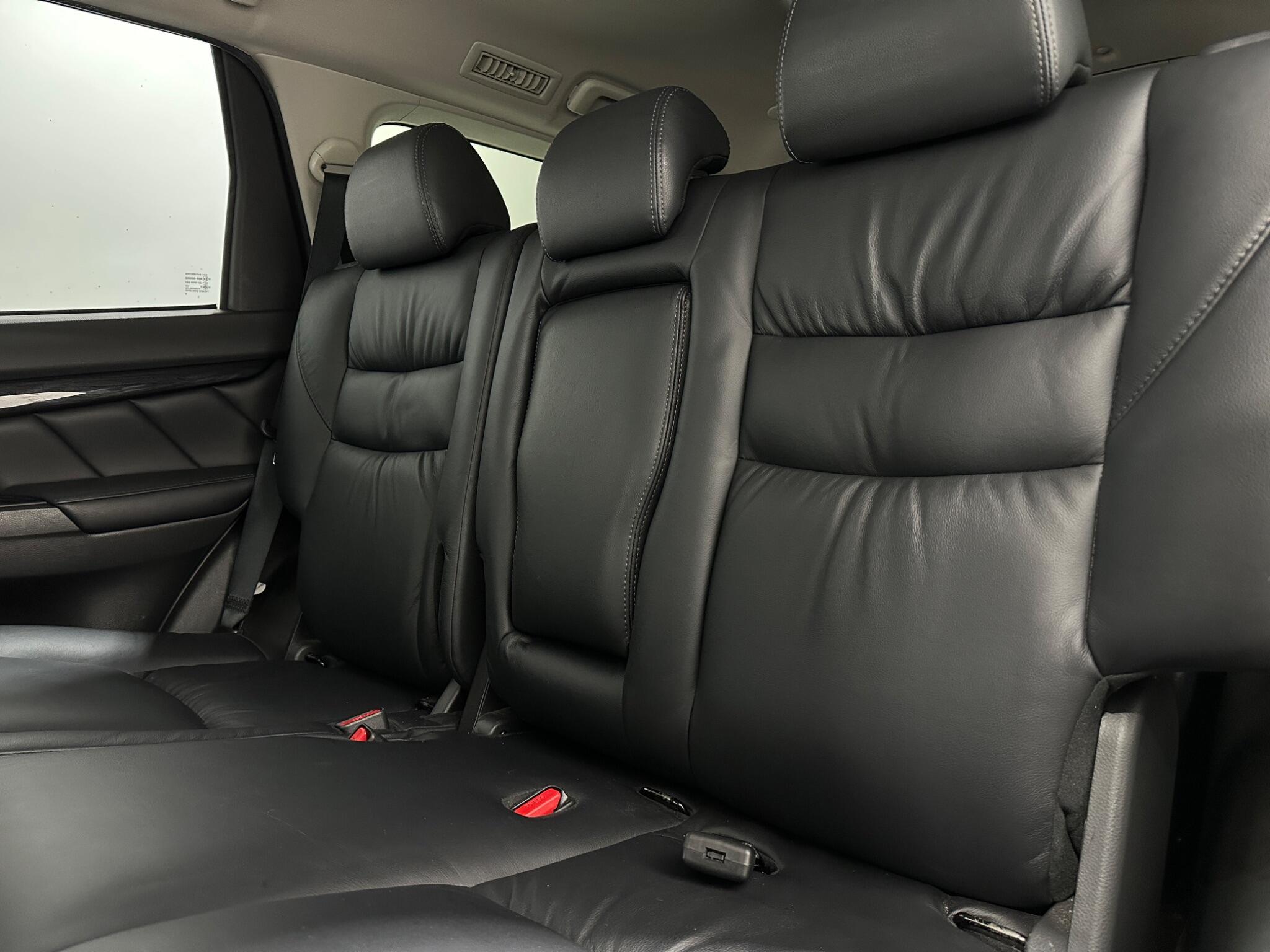 Mitsubishi Shogun Sport view 40