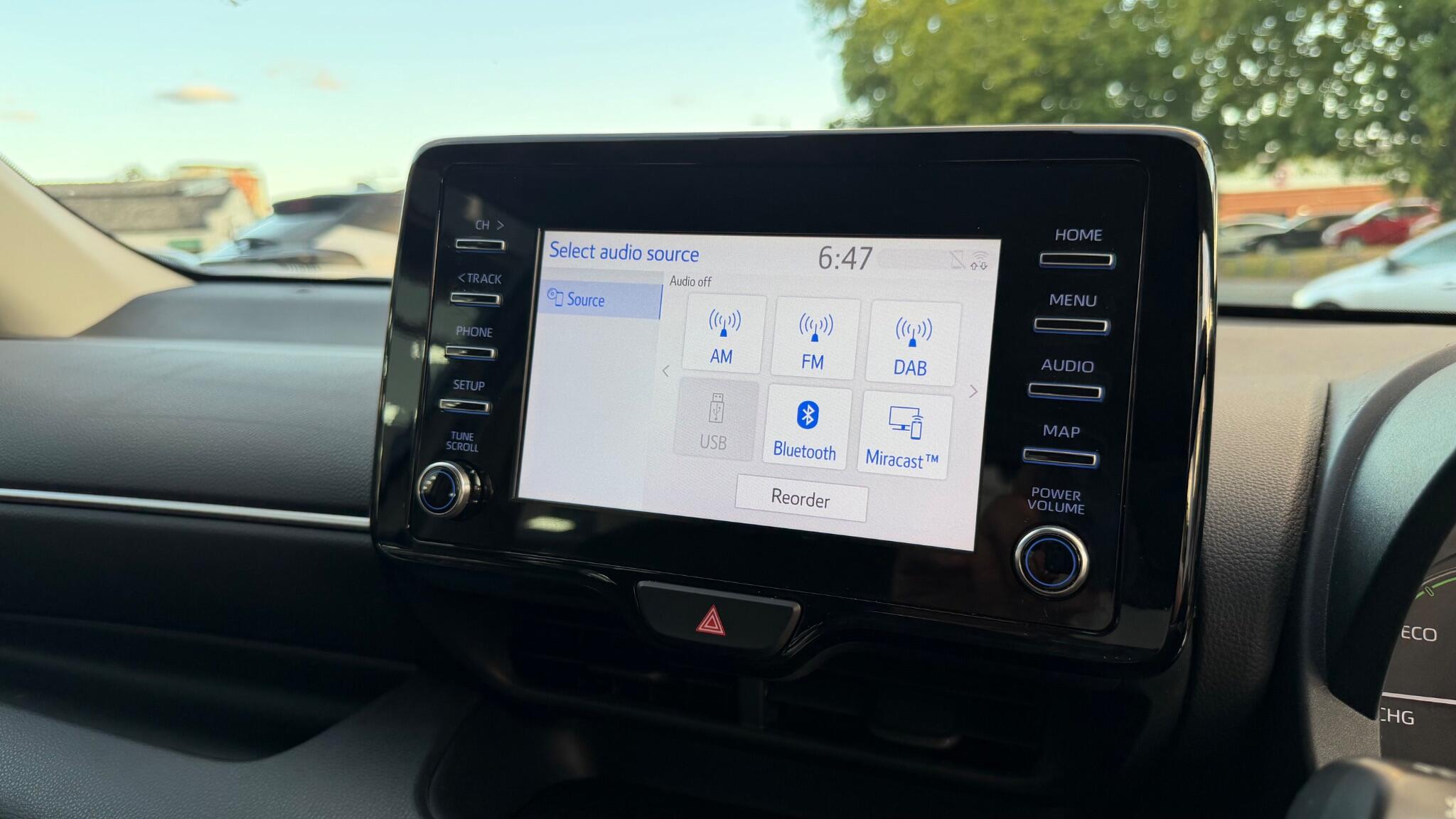 Toyota Yaris view 17