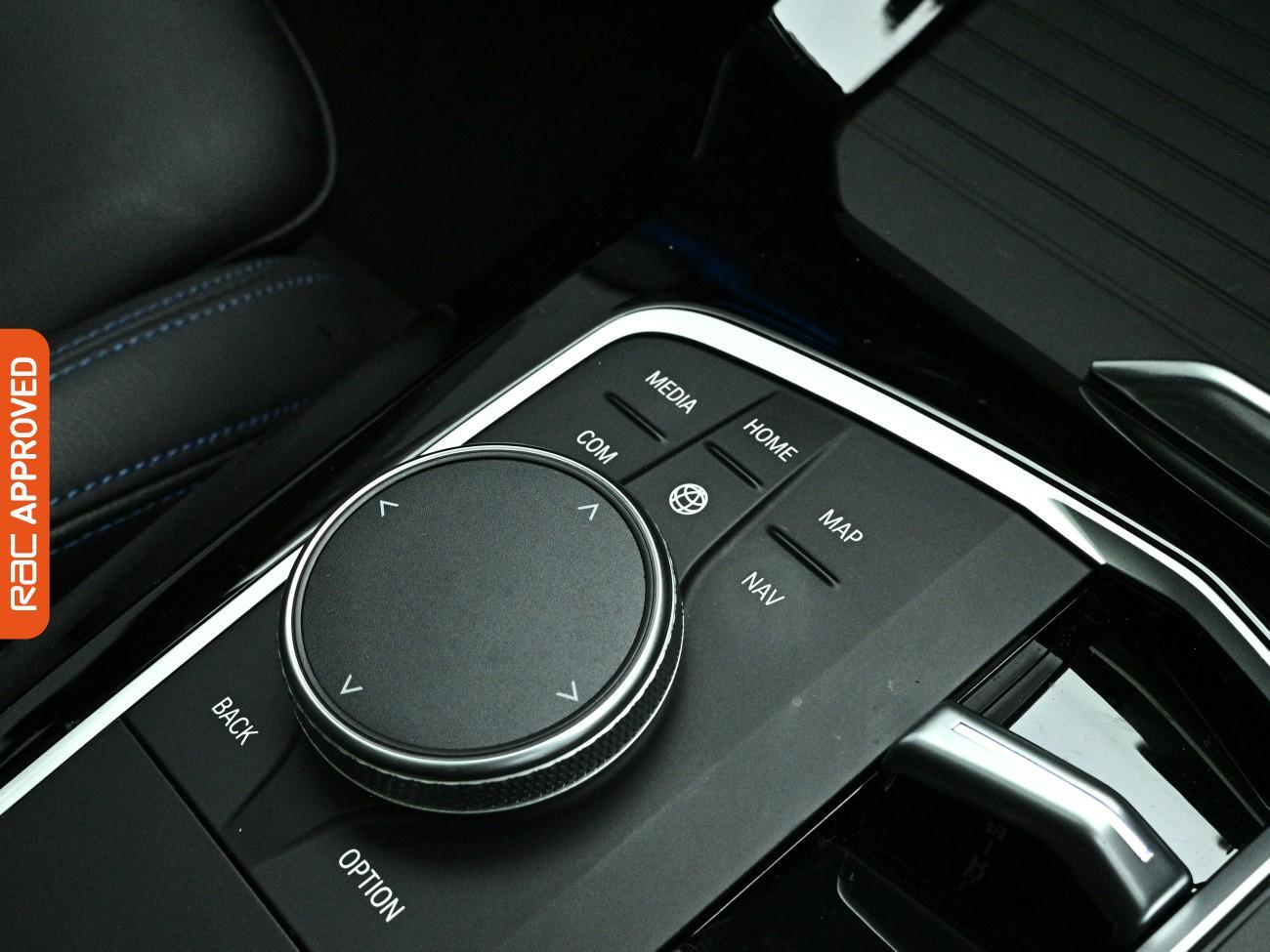BMW iX3 view 24