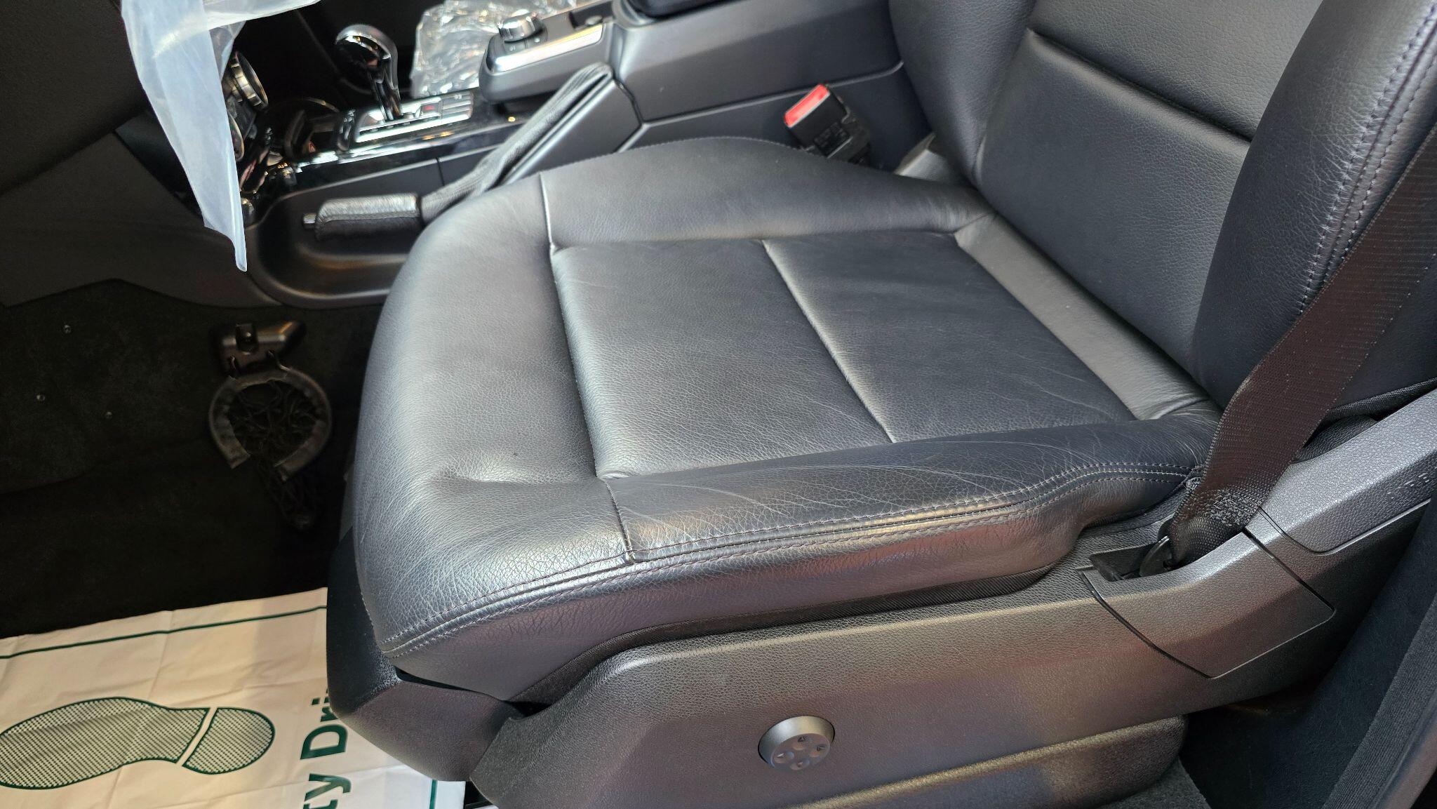 Mercedes-Benz G-Class view 28