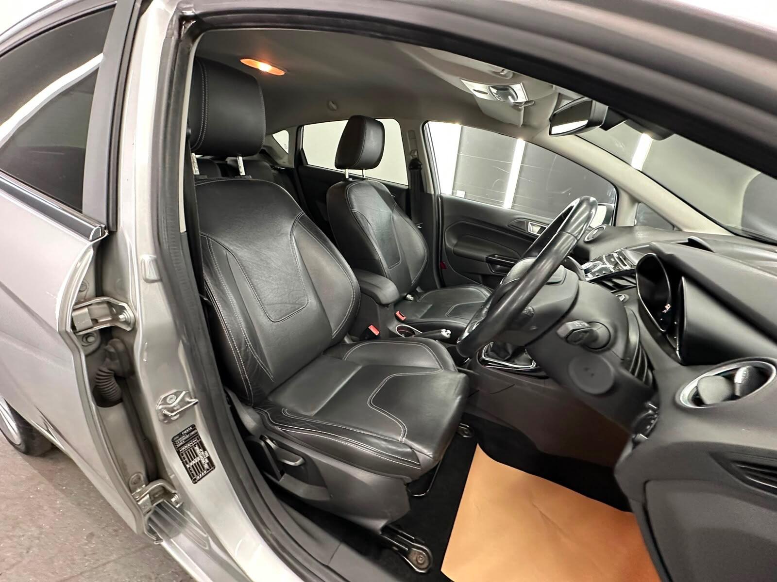 Ford Fiesta view 23