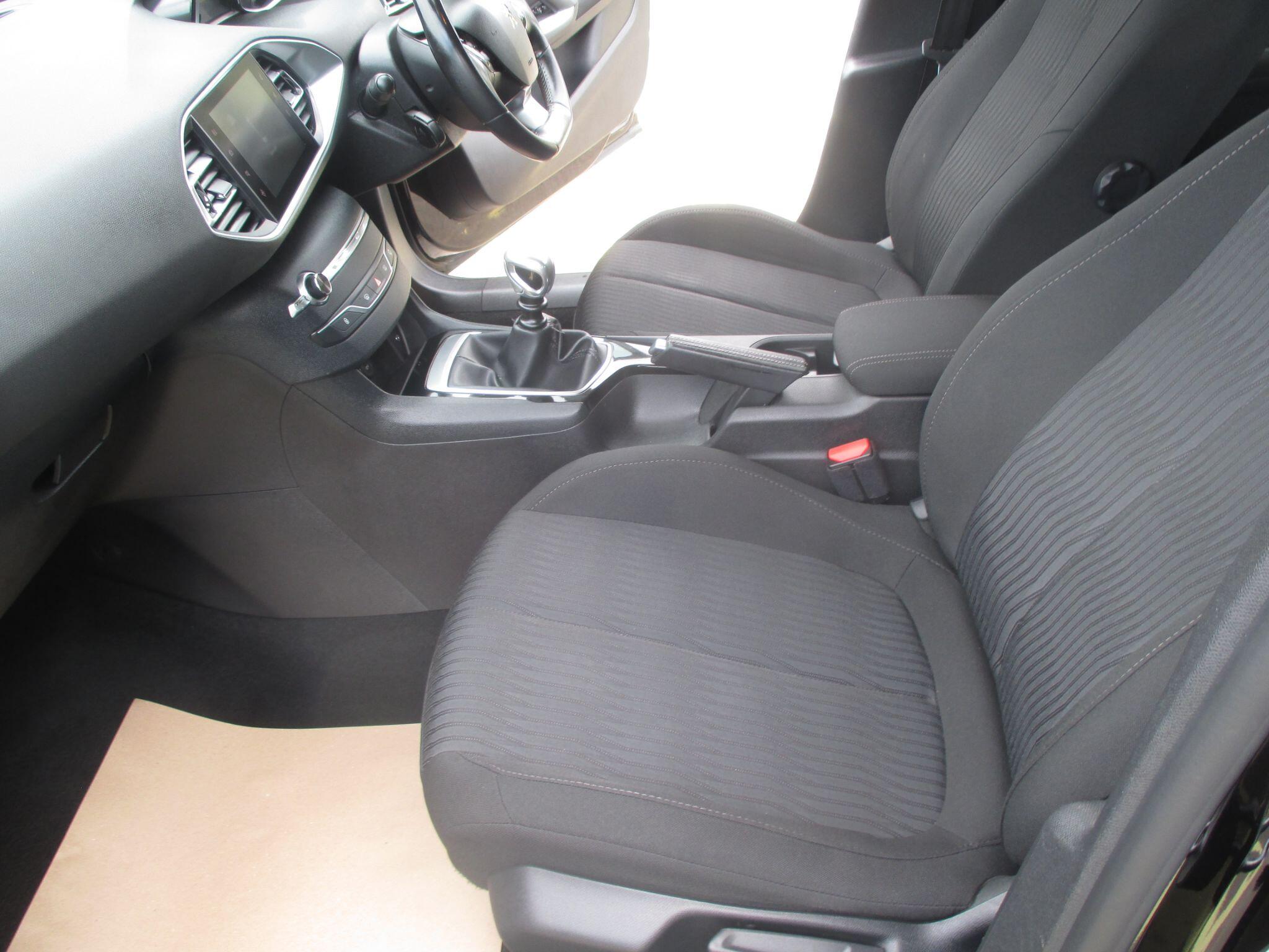 Peugeot 308 view 30