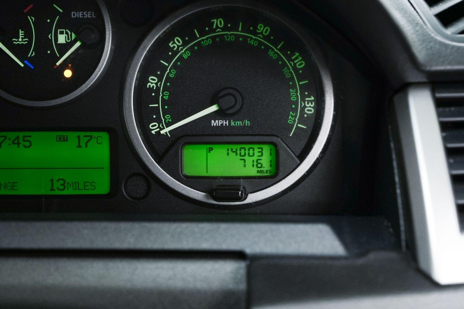 Land Rover Range Rover Sport view 19
