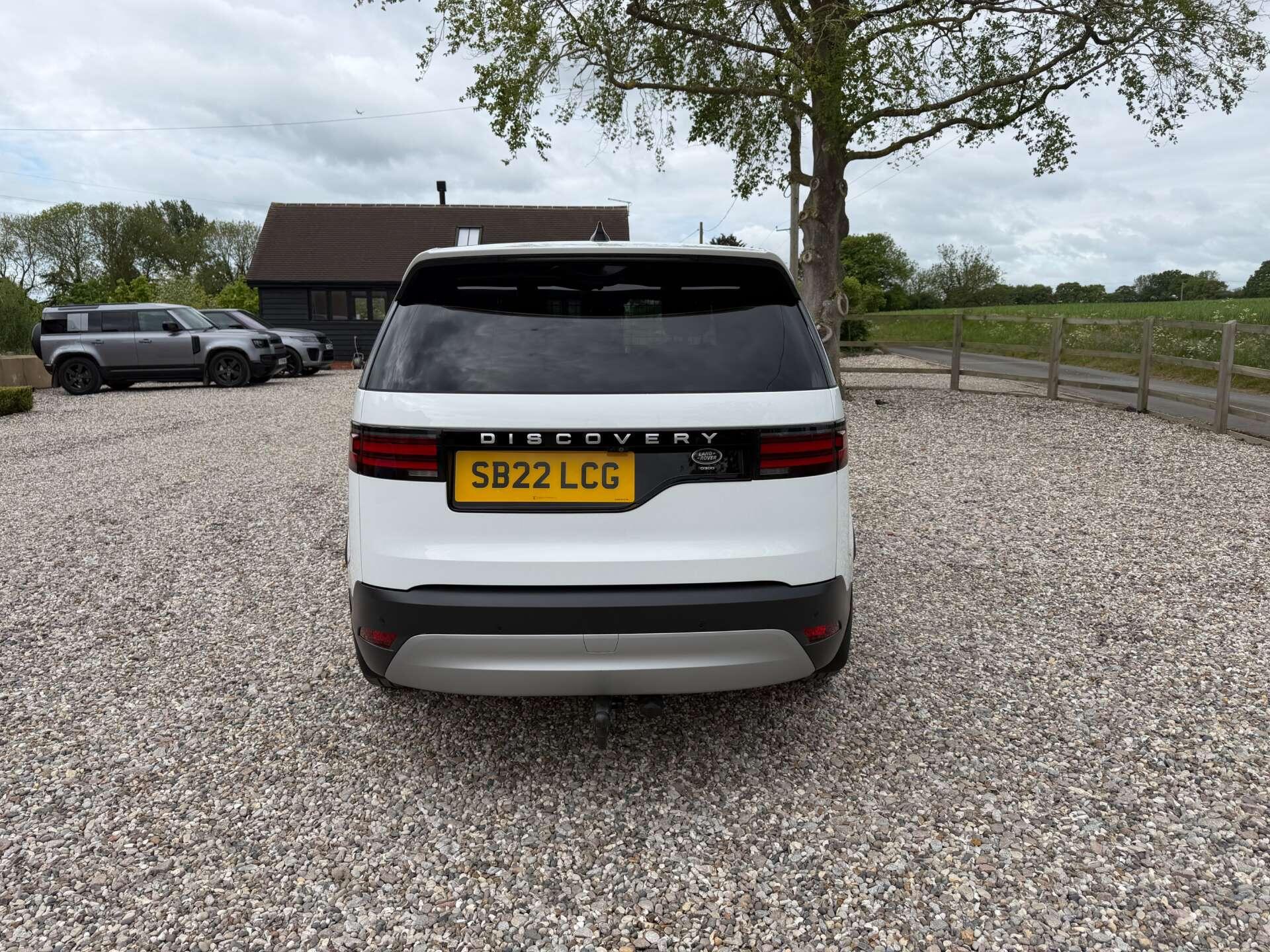 Land Rover Discovery view 7