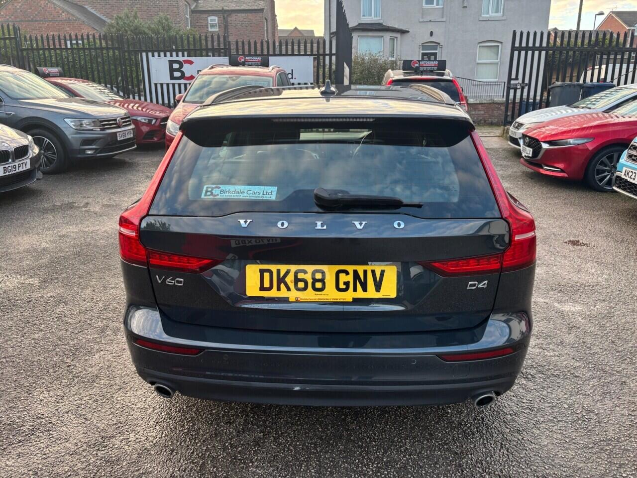 Volvo V60 view 5