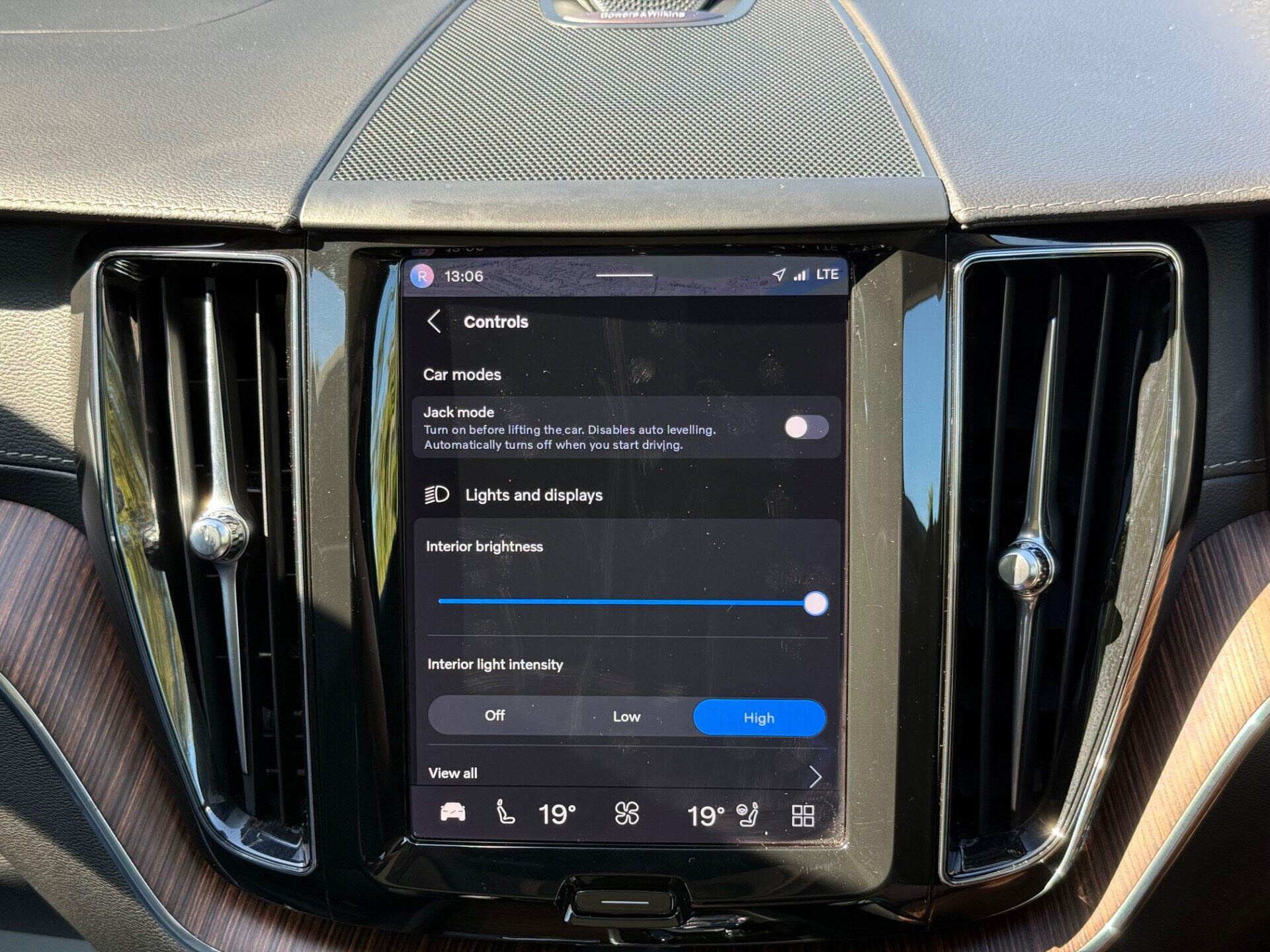 Volvo XC60 view 57