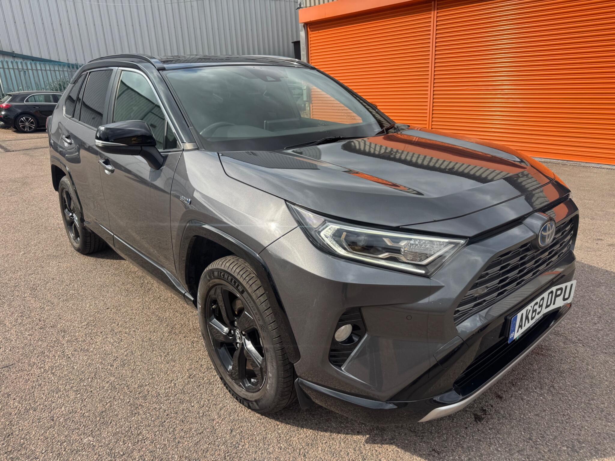 Toyota Rav4 main image