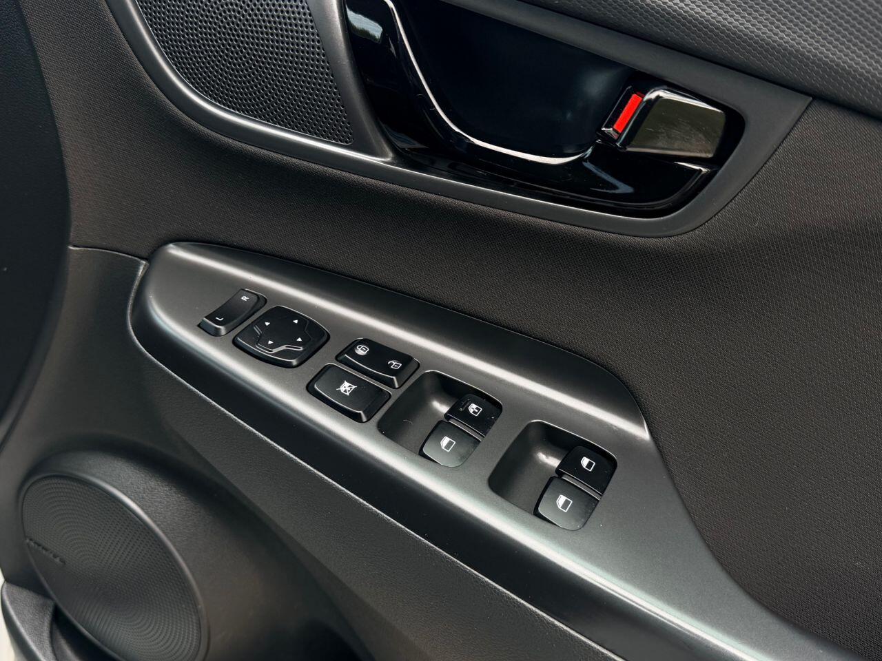 Hyundai Kona view 26