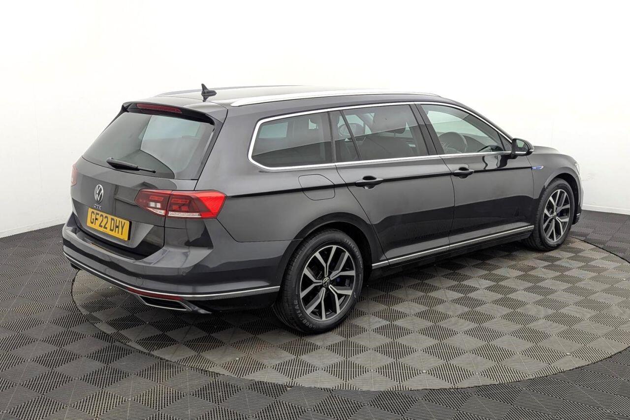 Volkswagen Passat view 52