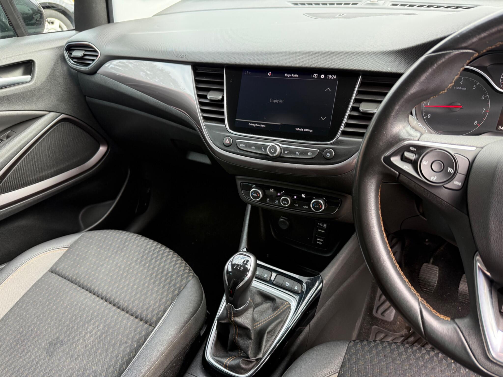 Vauxhall Crossland X view 18