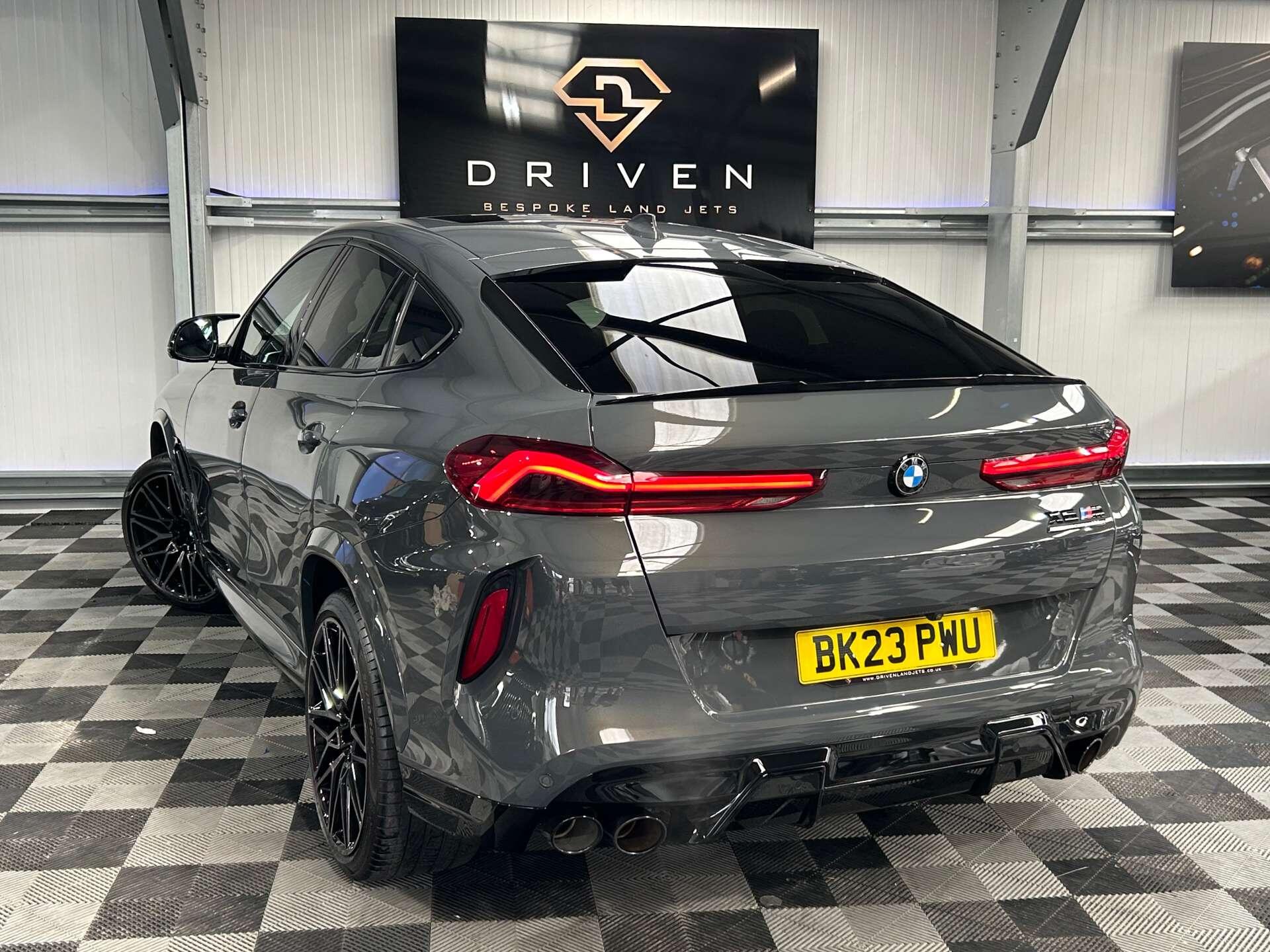 BMW X6 M view 14