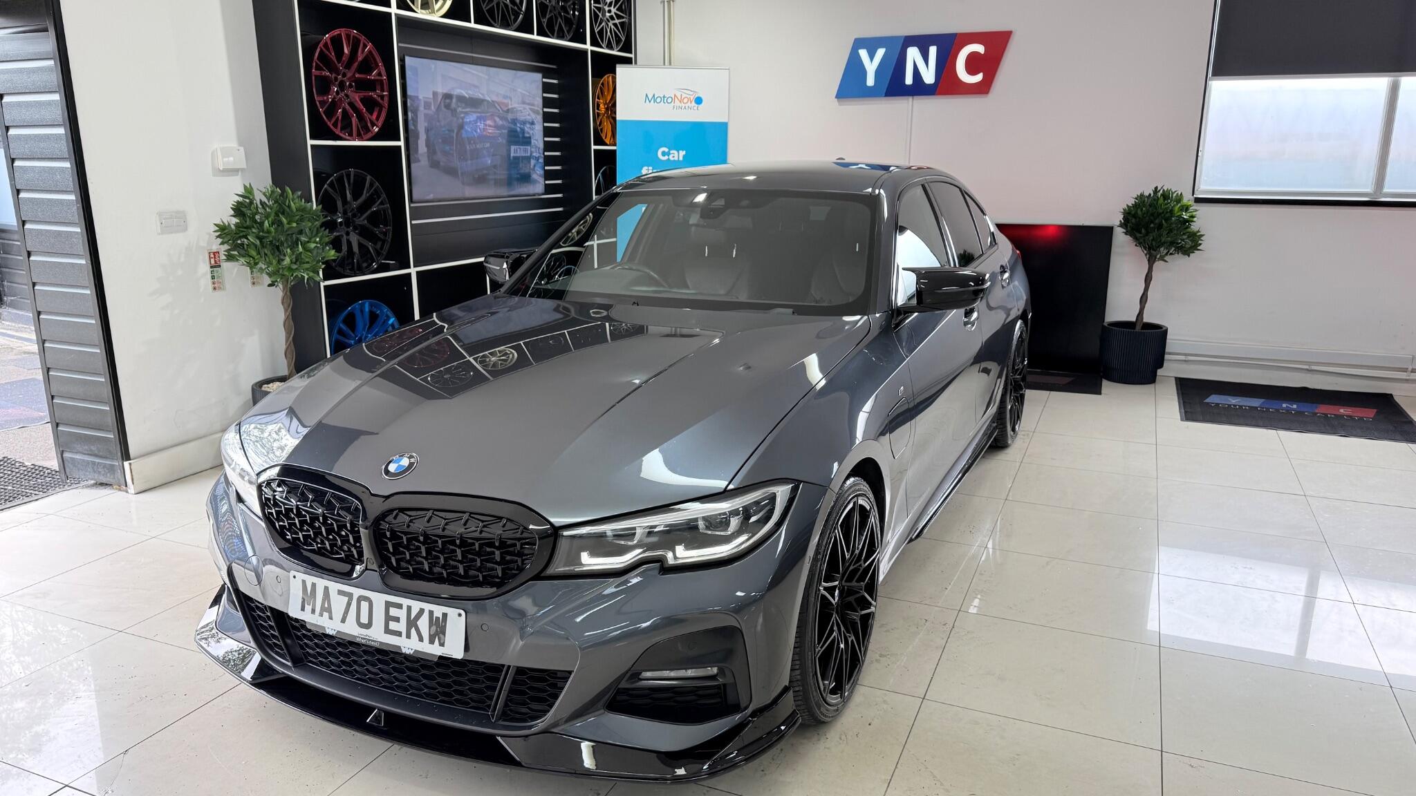 BMW 3 Series view 44