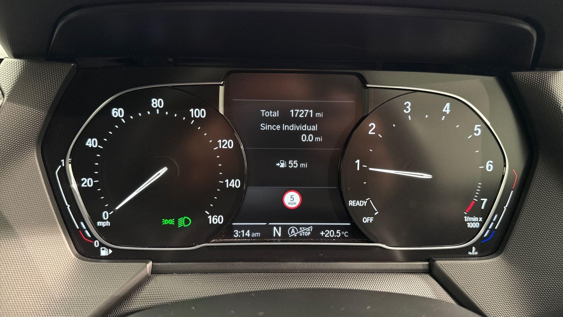 BMW 1 Series view 9
