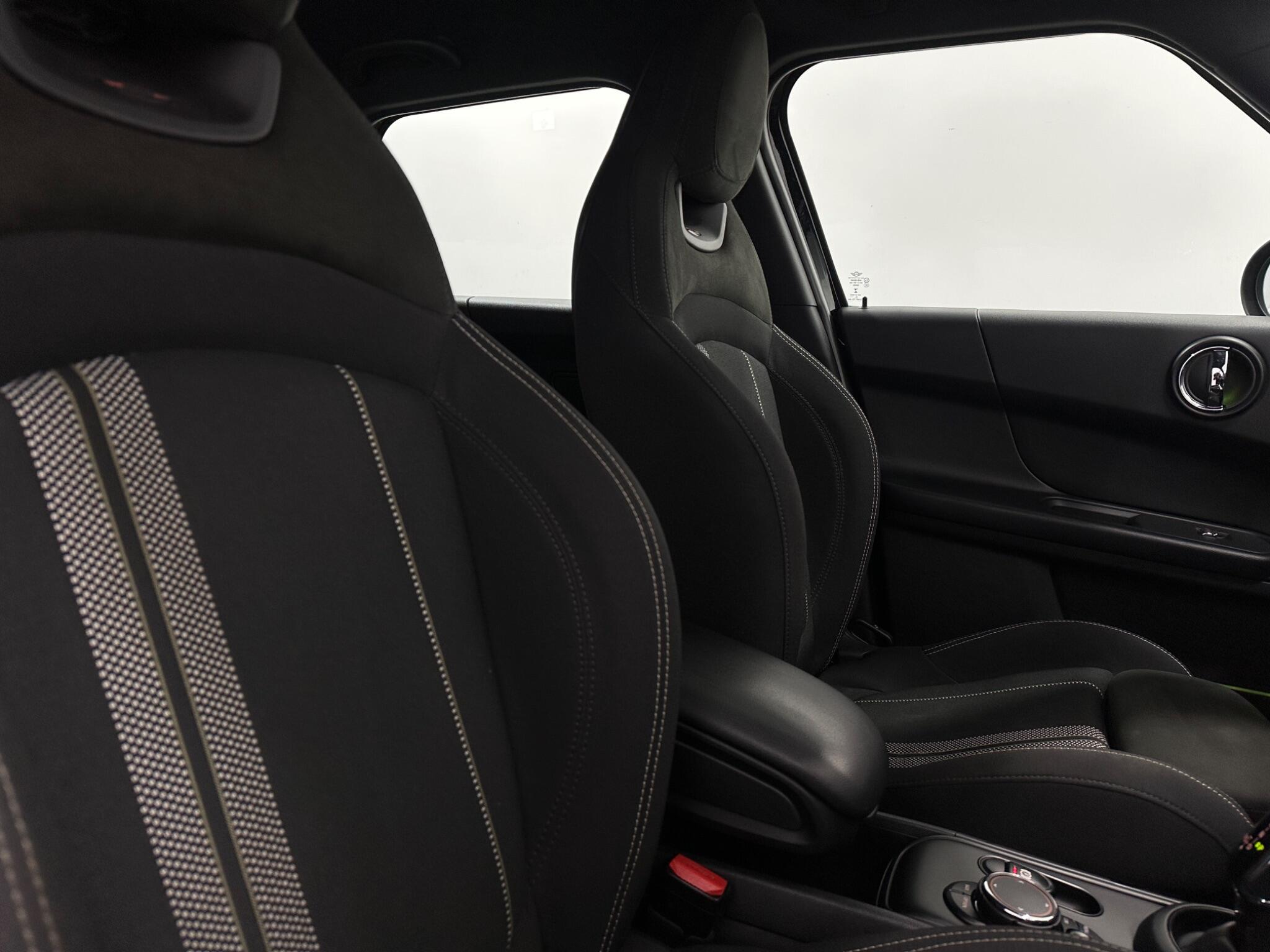 Mini Countryman view 31