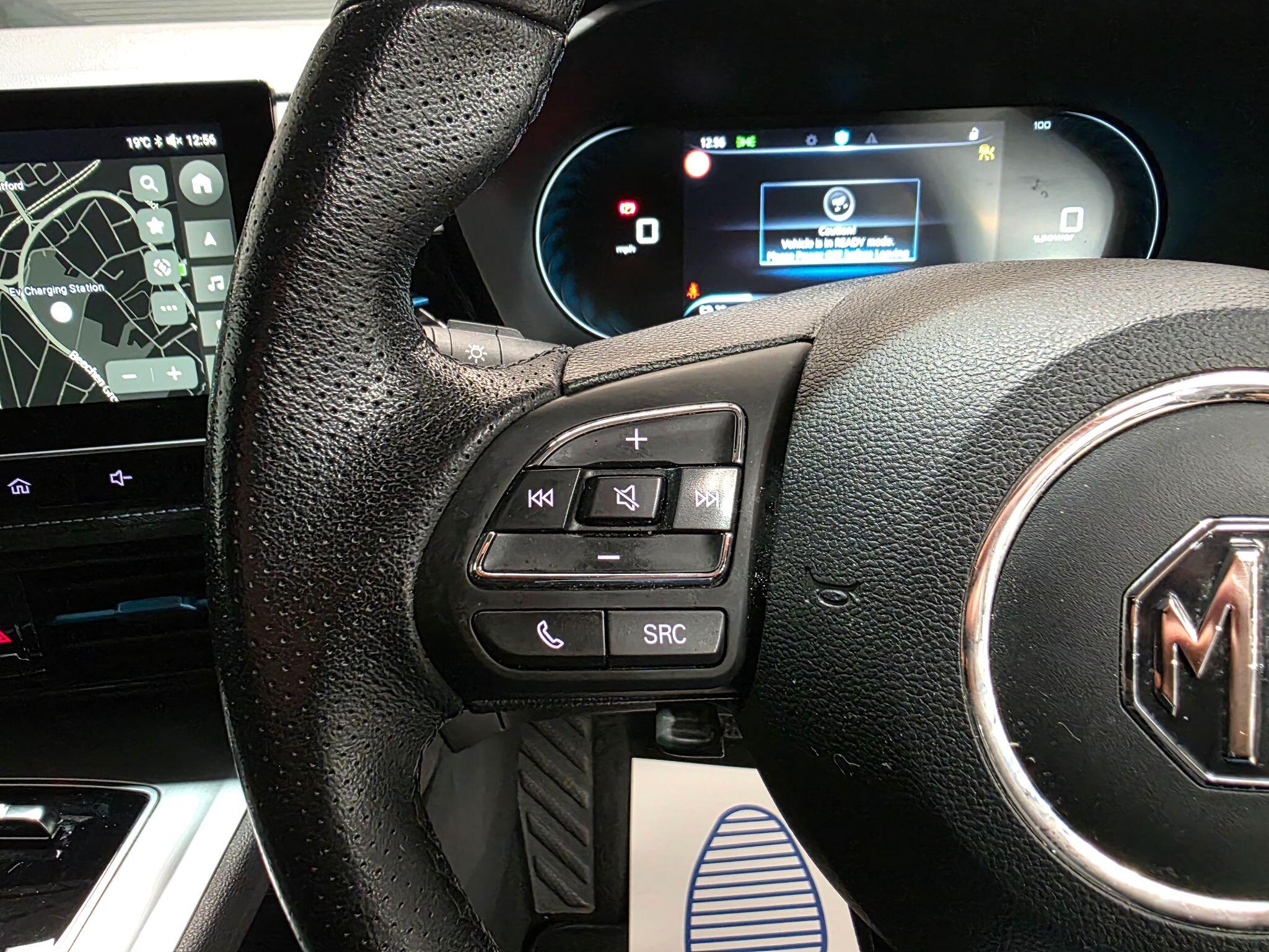 MG MG5 view 16