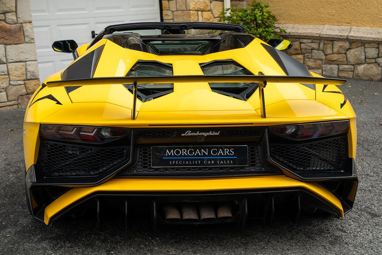 Lamborghini Aventador view 17