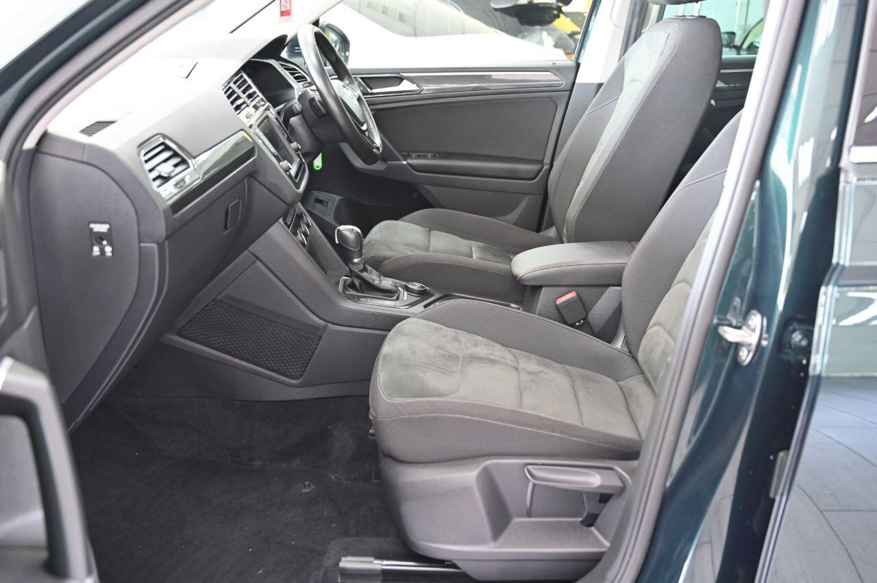 Volkswagen Tiguan view 14