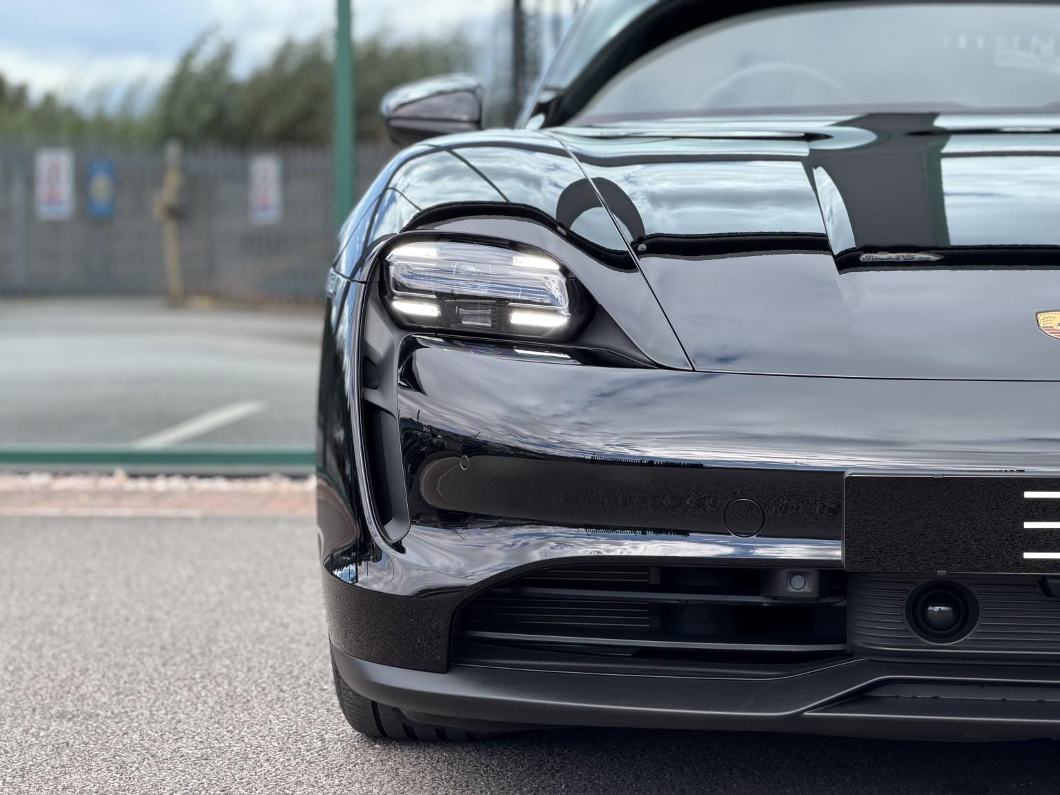 Porsche Taycan view 18