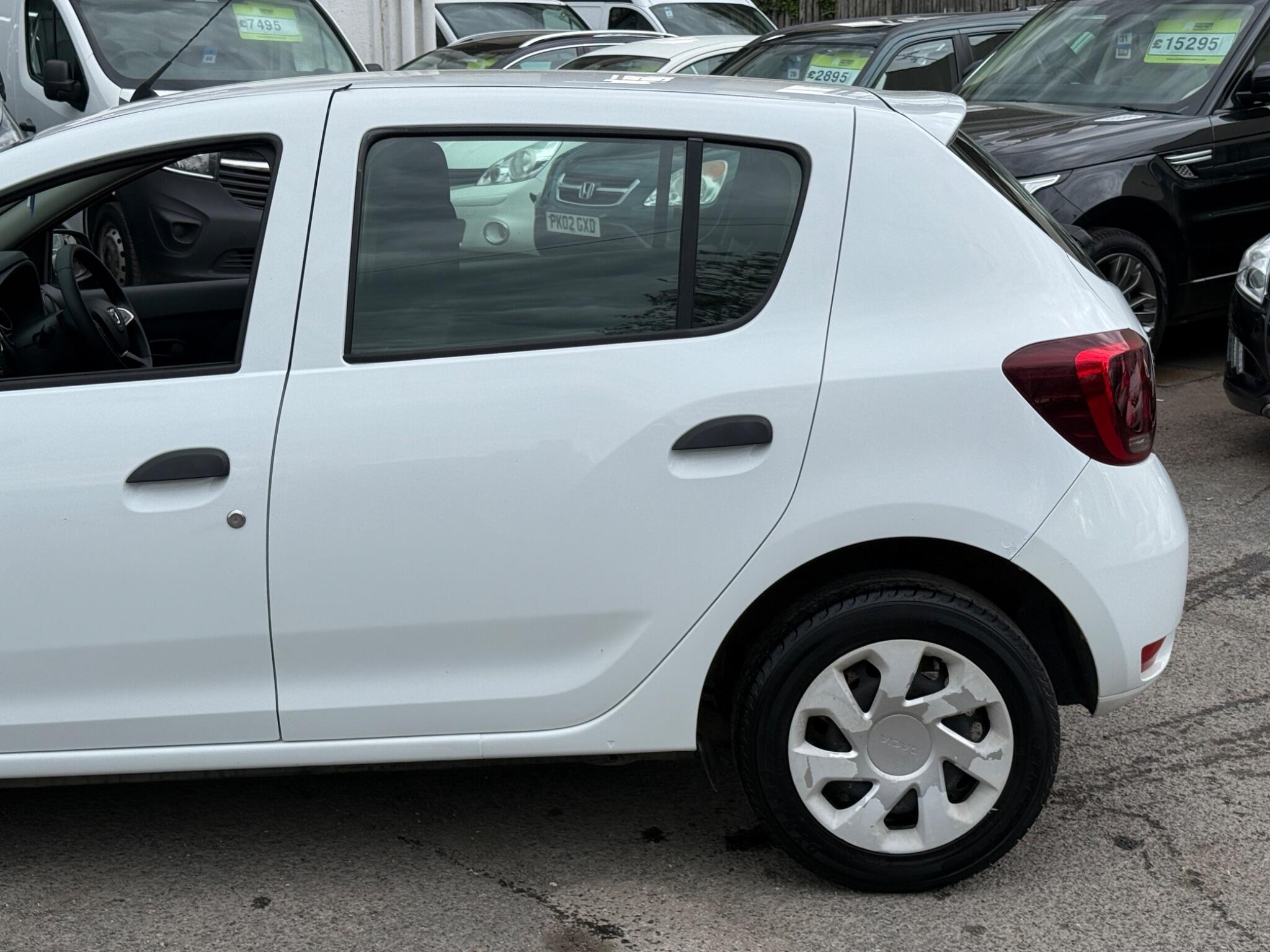 Dacia Sandero - Image 13