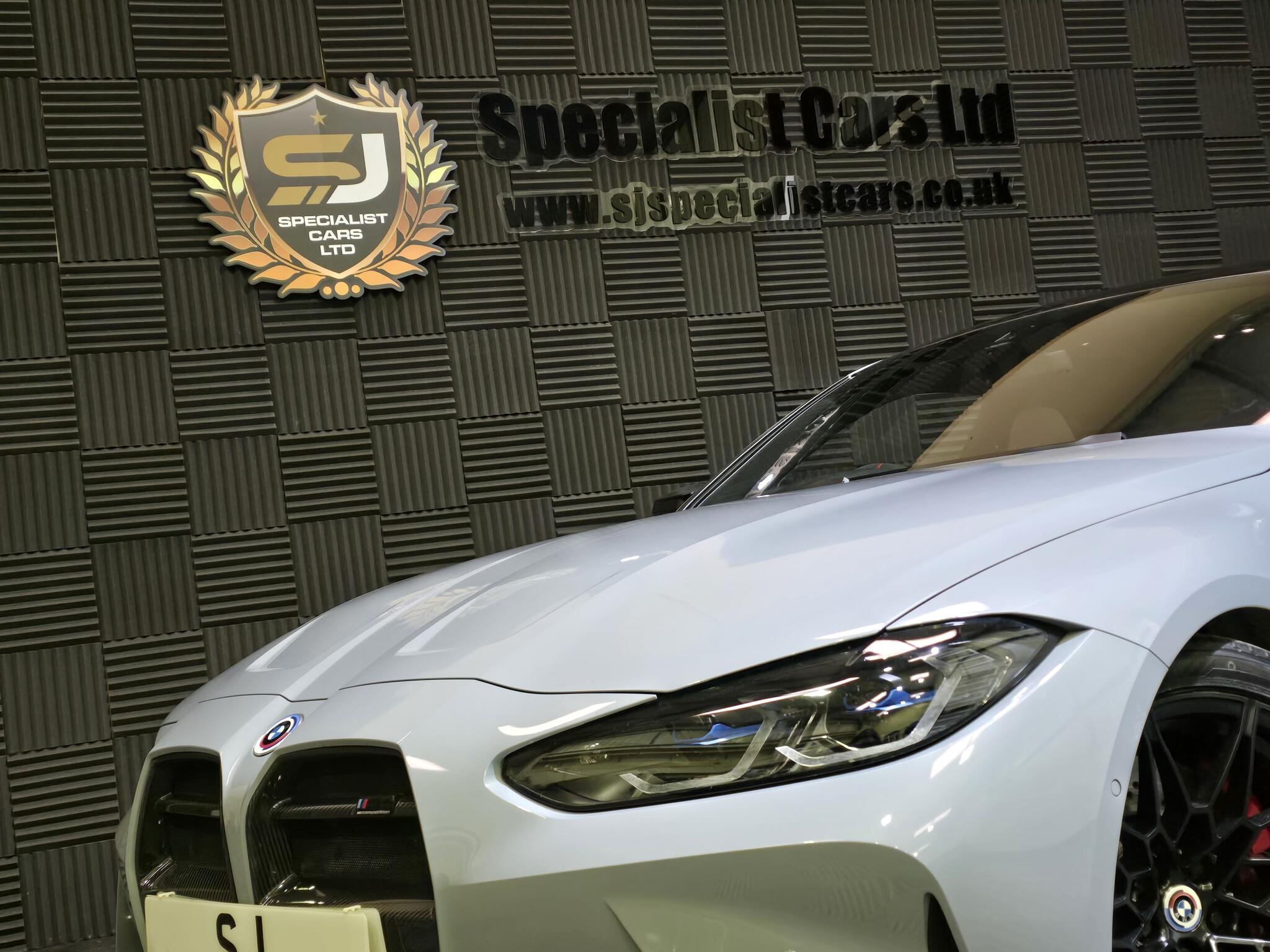 BMW M4 view 8