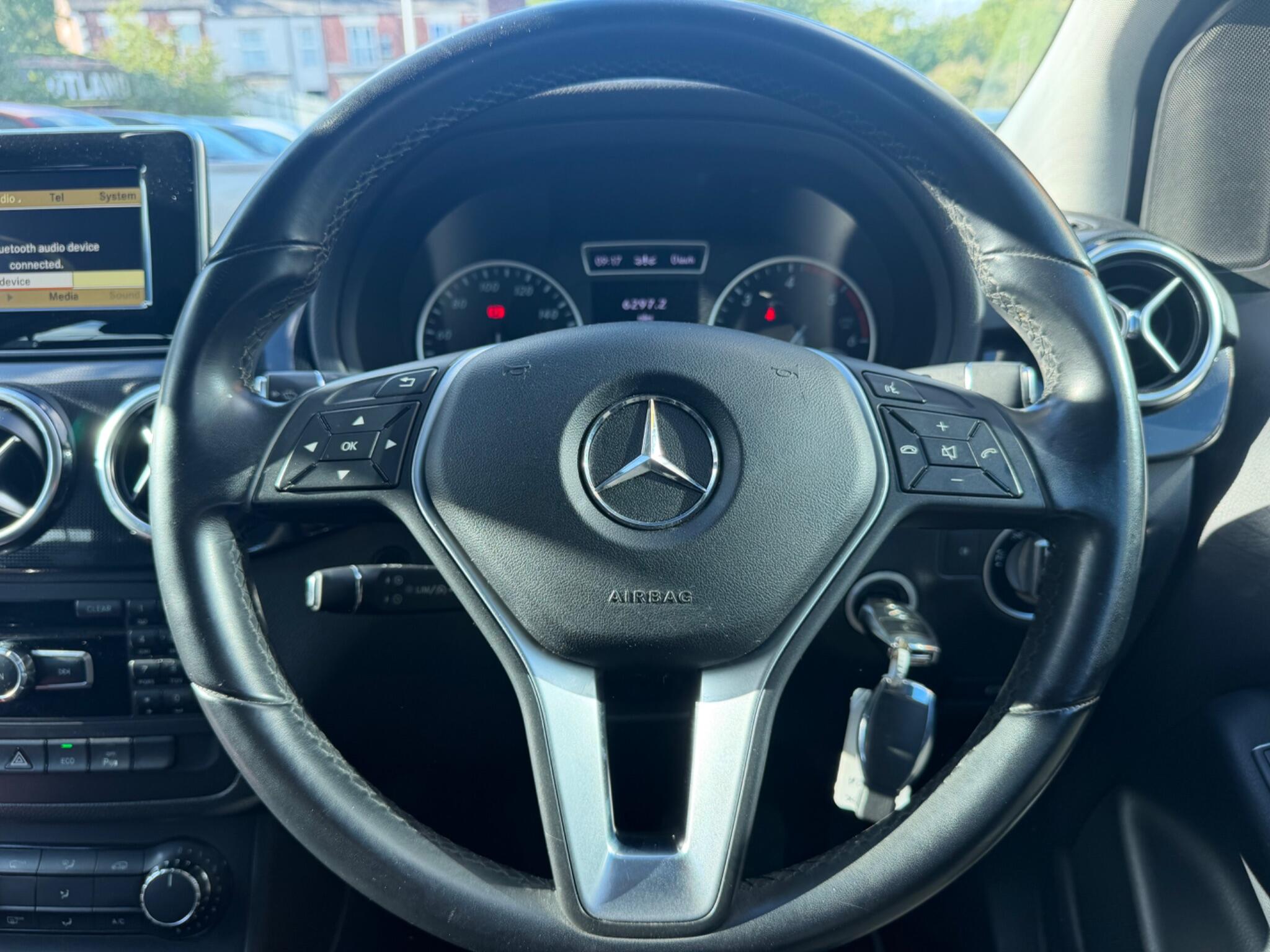 Mercedes-Benz B-Class view 30