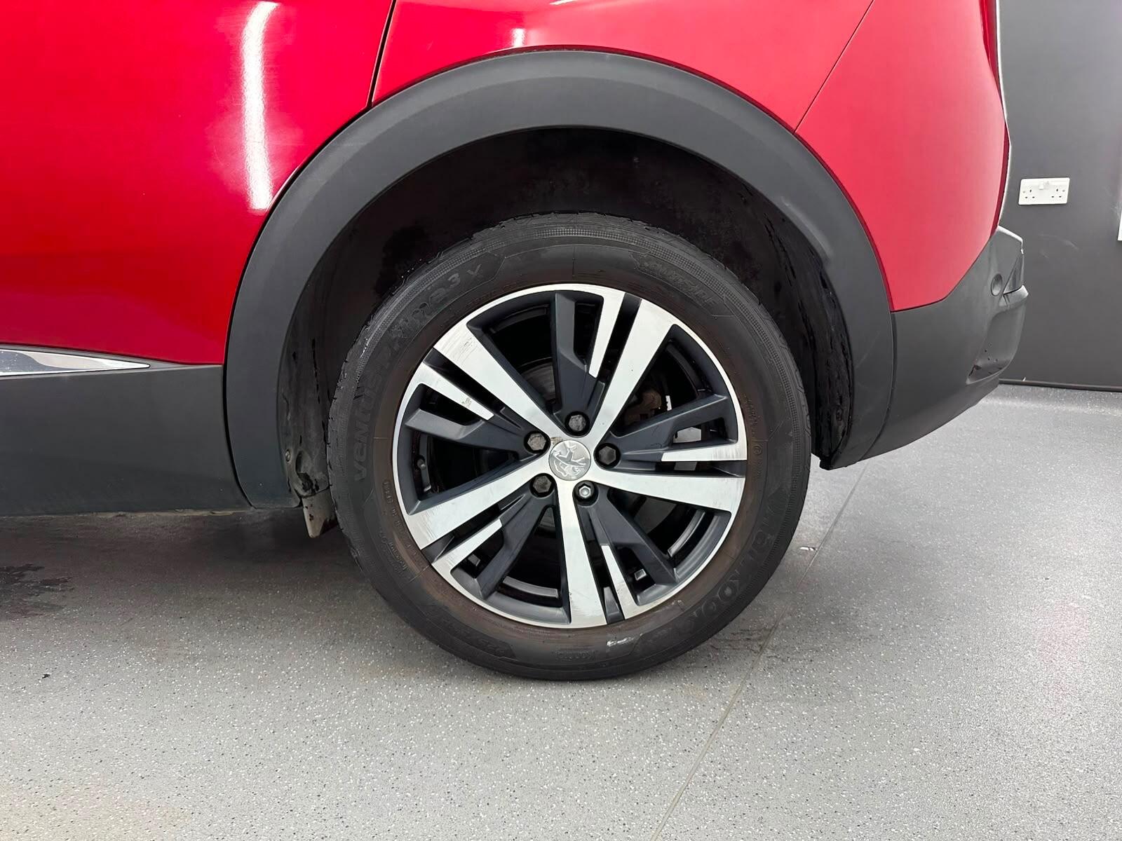 Peugeot 3008 view 13