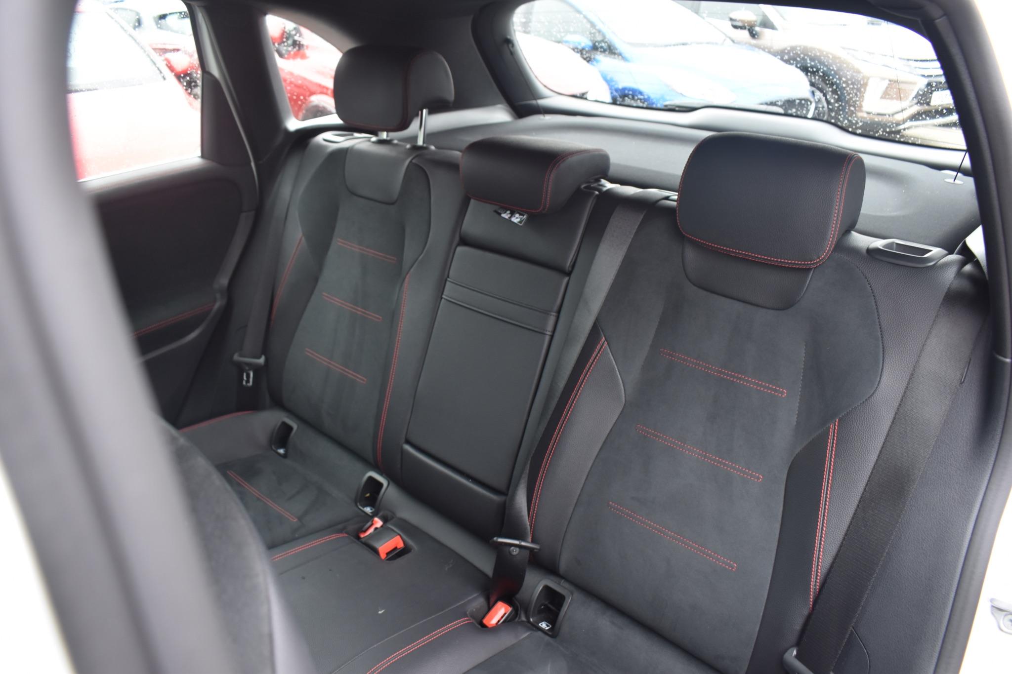 B Class - 1.3 B180 AMG Line (Premium) Euro 6 (s/s) 5dr - Image 15