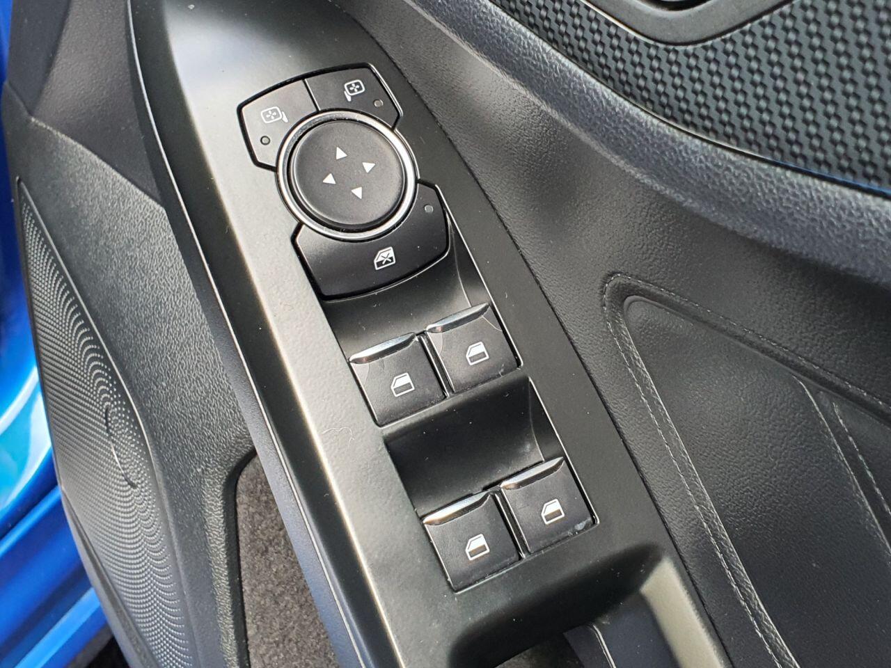 Ford Focus view 30
