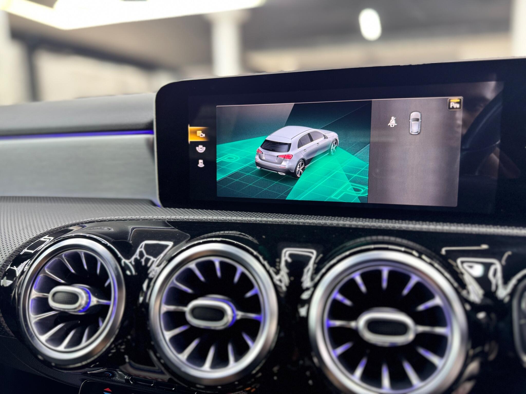 Mercedes-Benz A-Class view 43