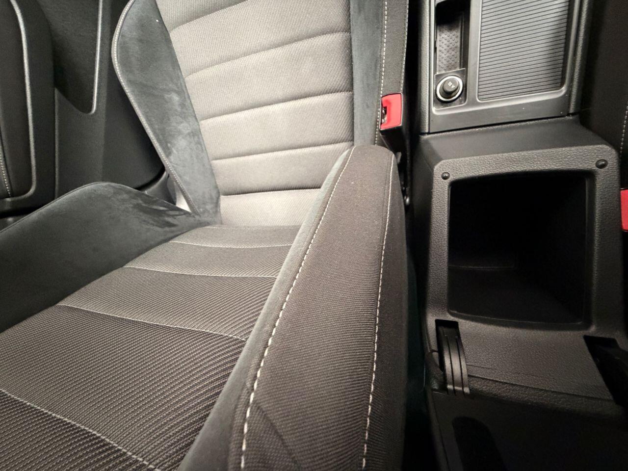 Volkswagen Golf view 51