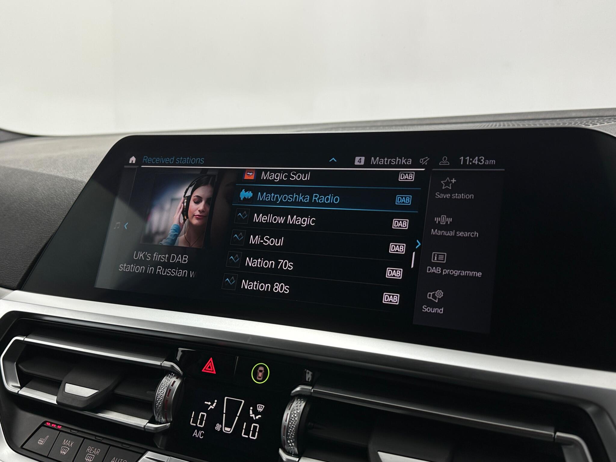 BMW 3 Series view 23