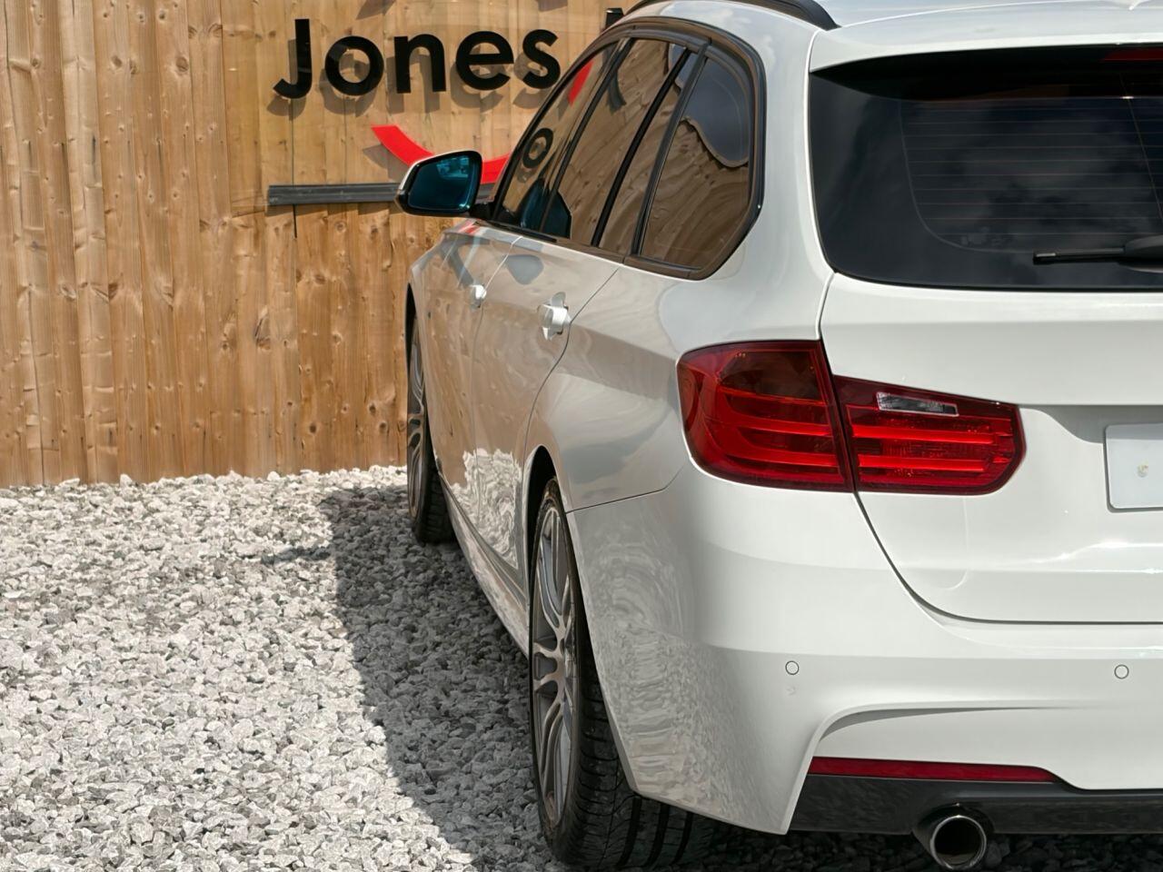 BMW 3 Series view 13