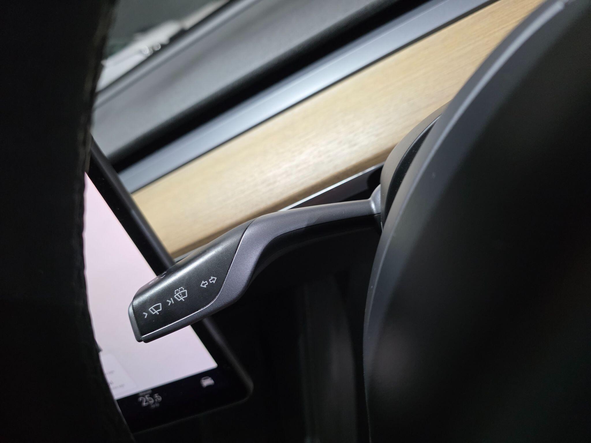 Tesla Model Y view 21
