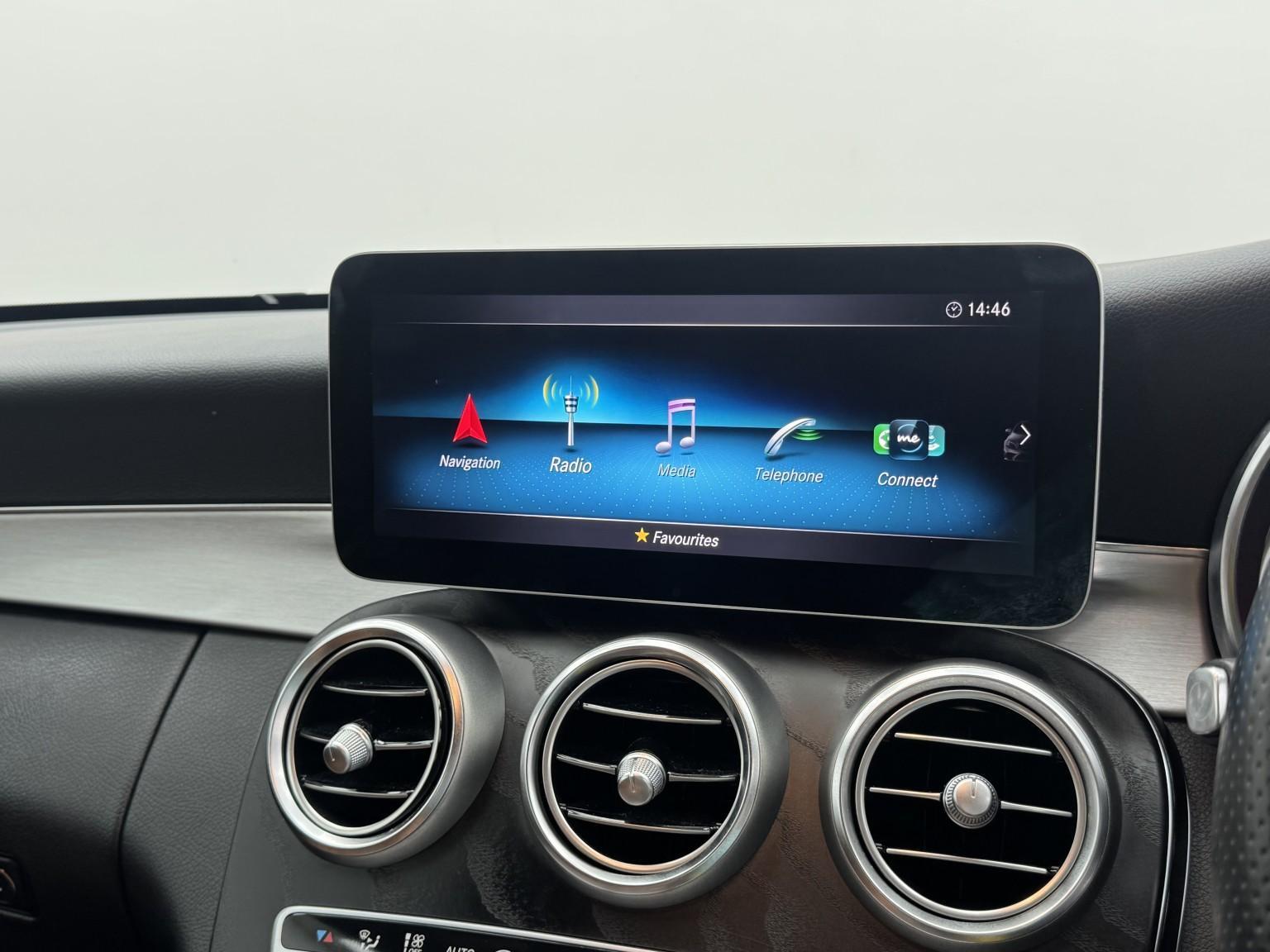 Mercedes-Benz C-Class view 25