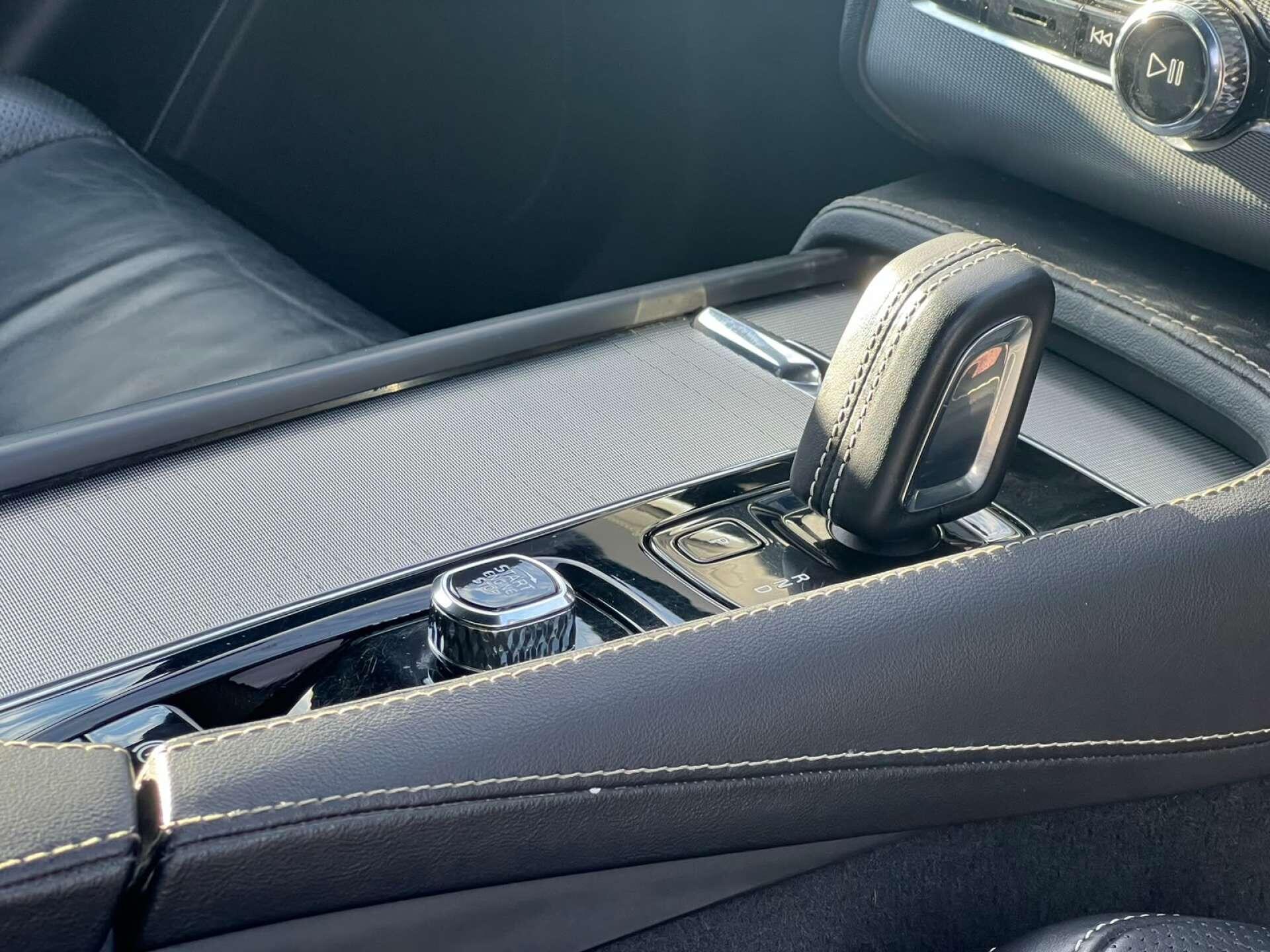 Volvo XC90 view 54