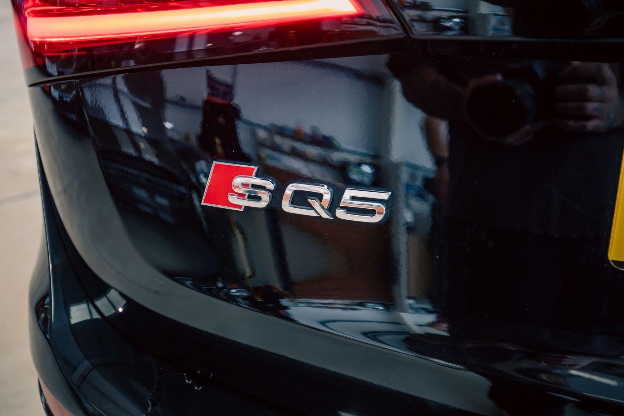 Audi SQ5 view 7