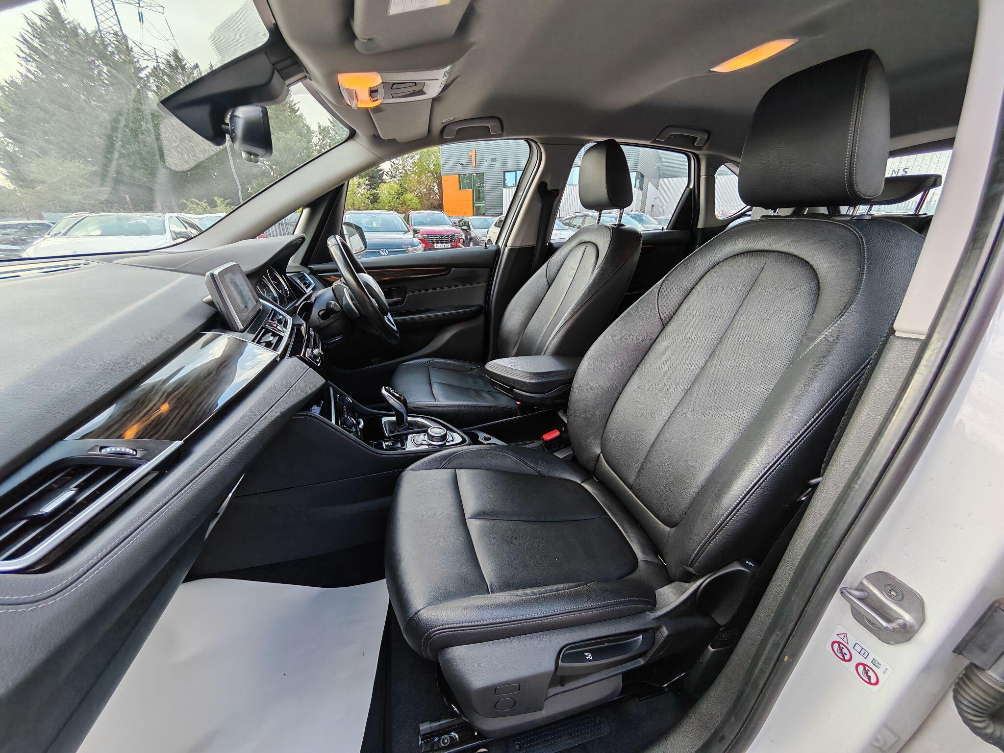BMW 2 Series view 22