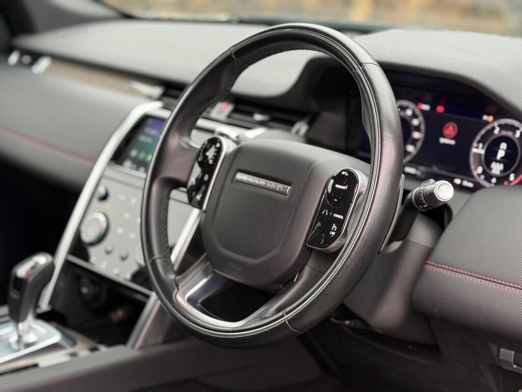 Land Rover Discovery Sport view 12