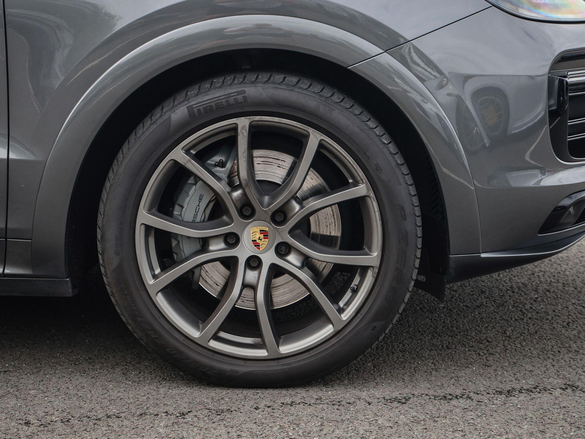 Porsche Cayenne view 47
