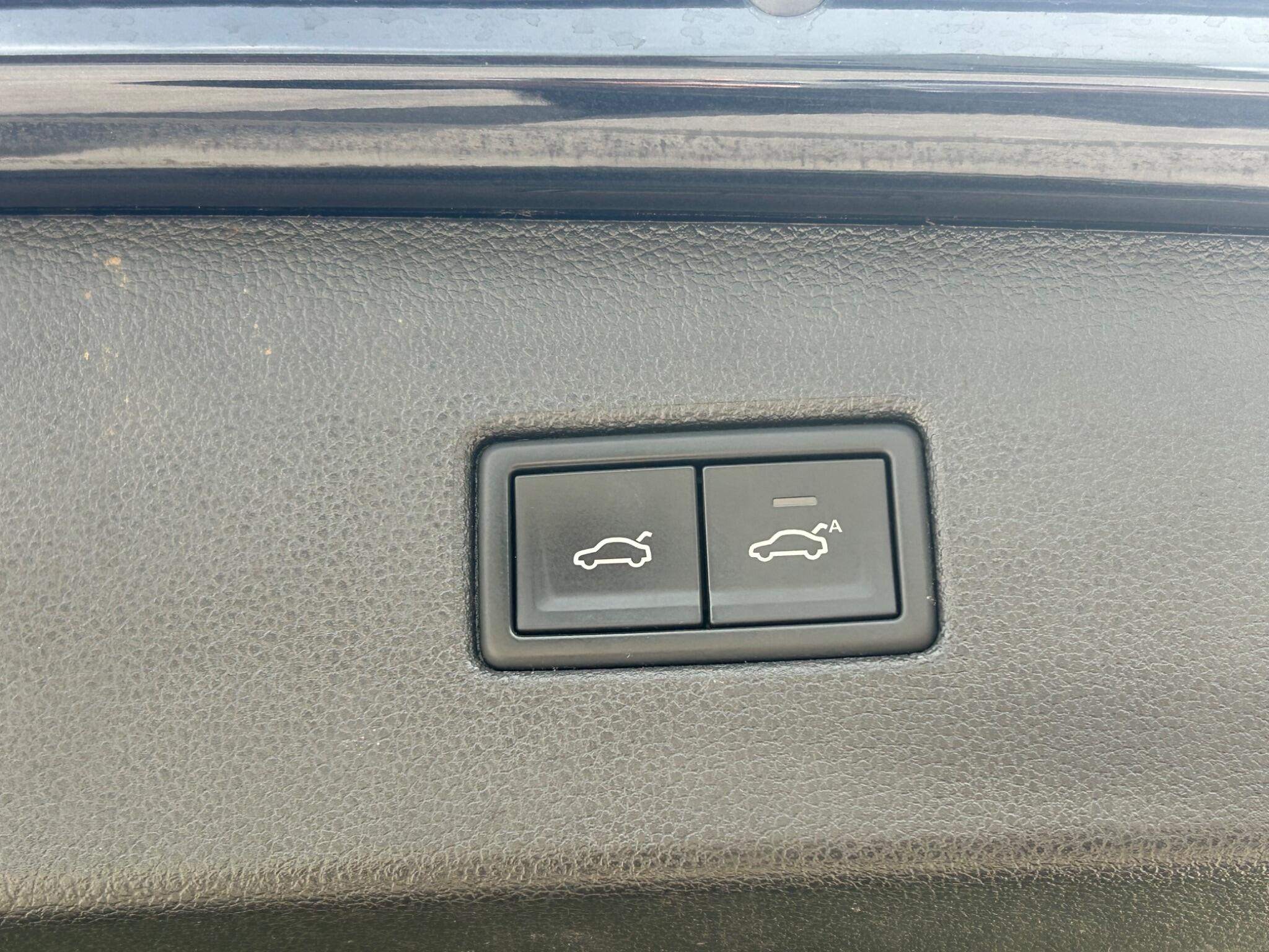 Volkswagen Tiguan view 29