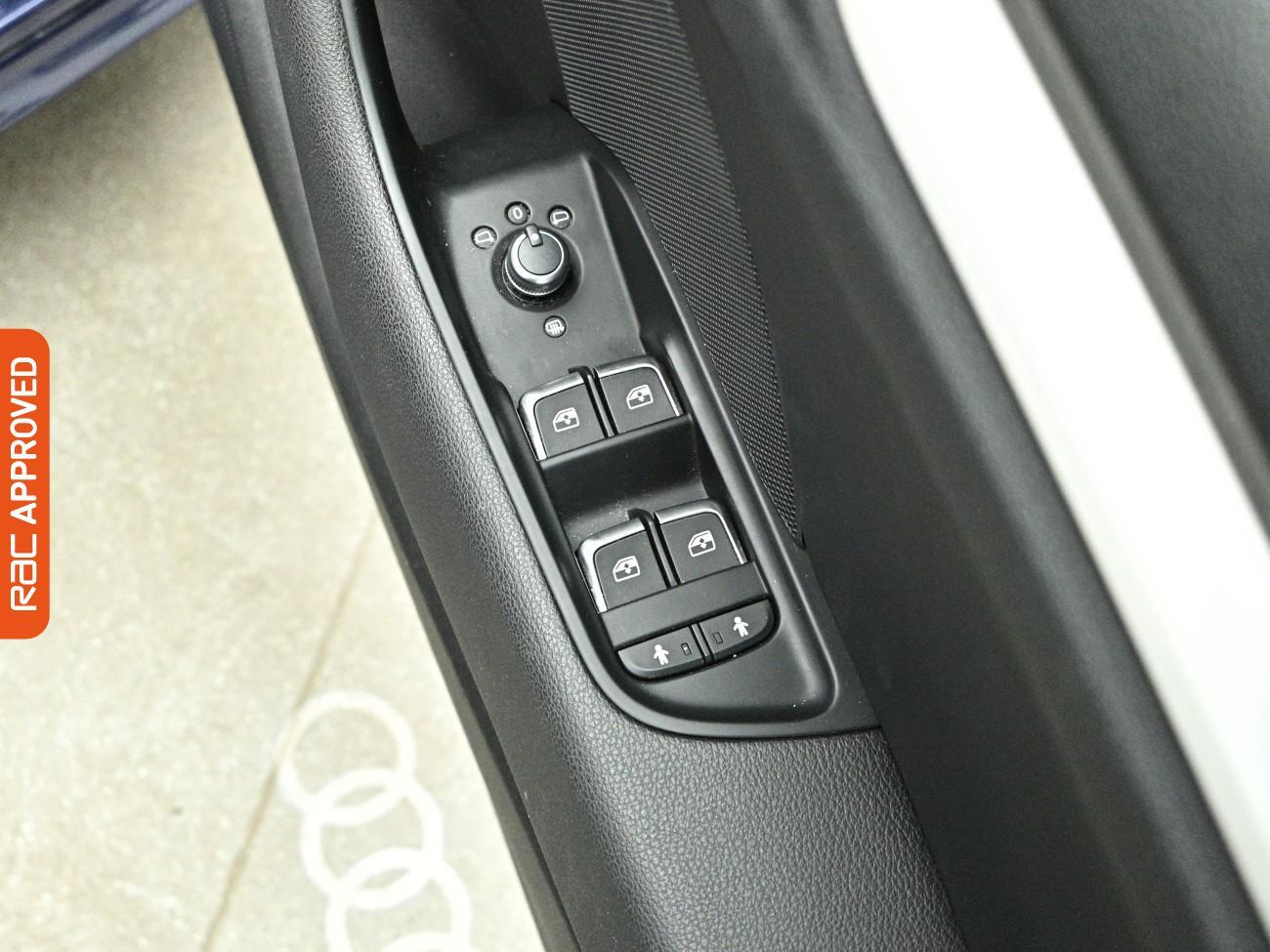 Audi S3 view 22
