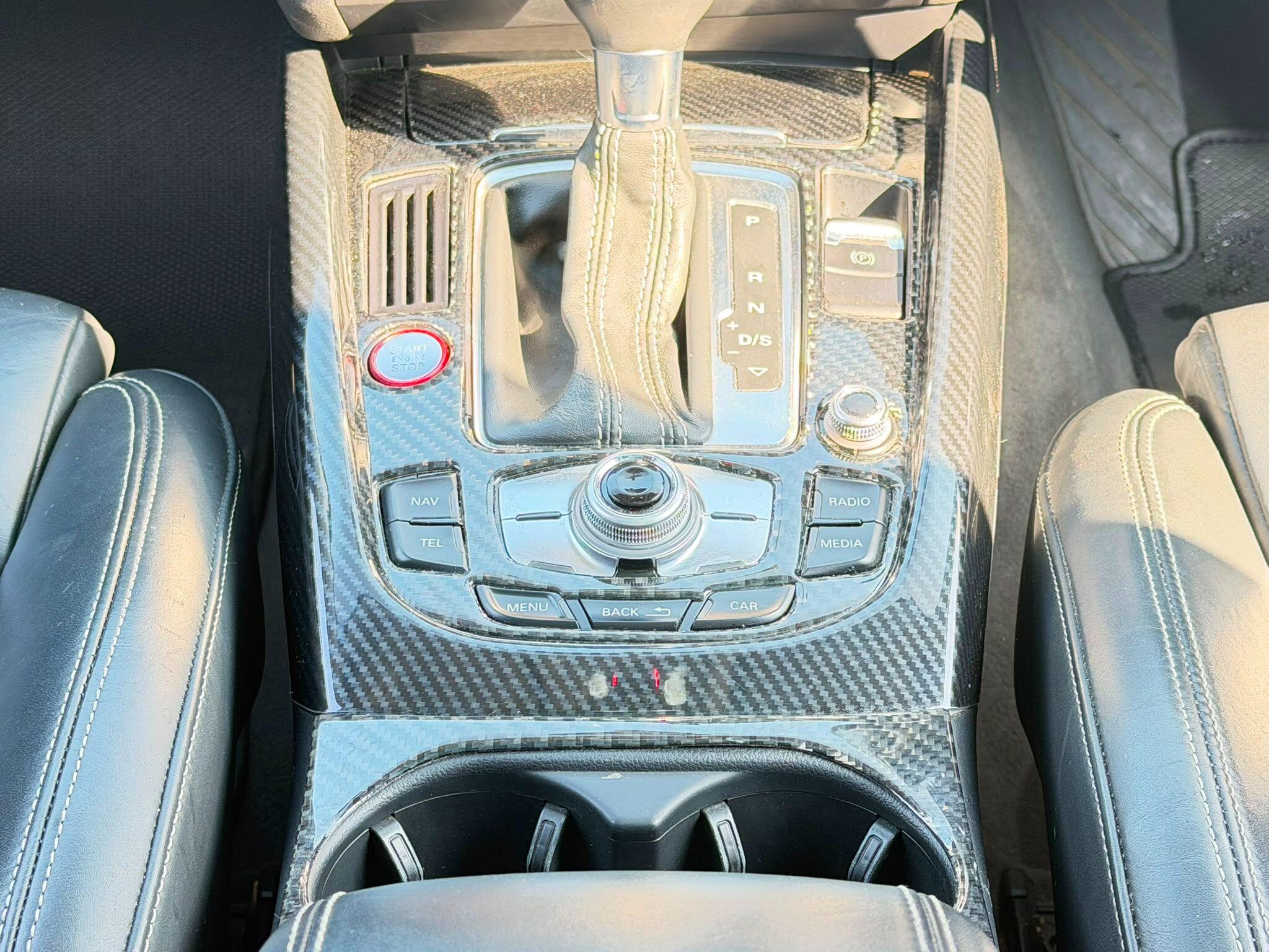 Audi SQ5 view 30