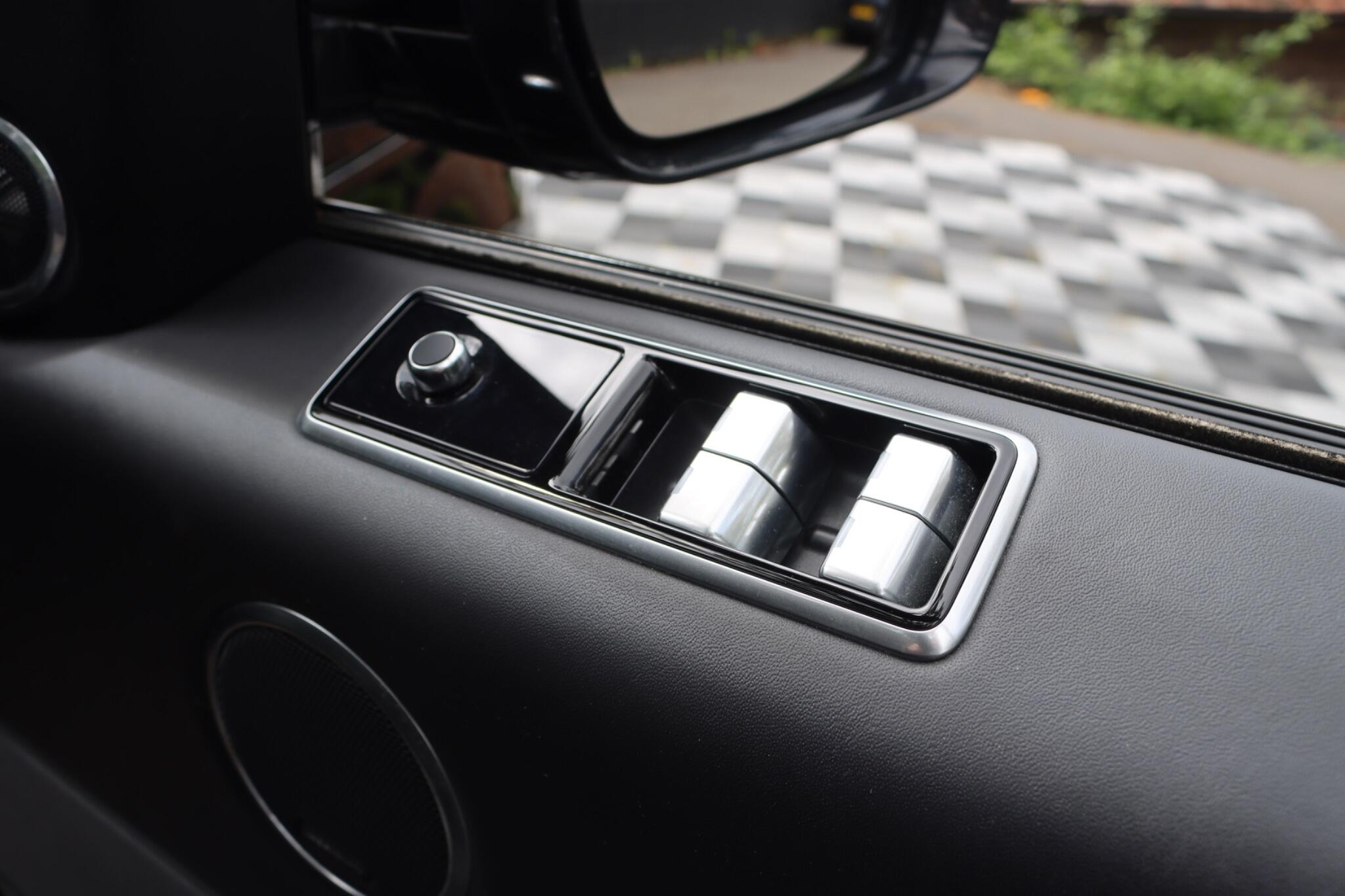 Land Rover Range Rover Sport view 39