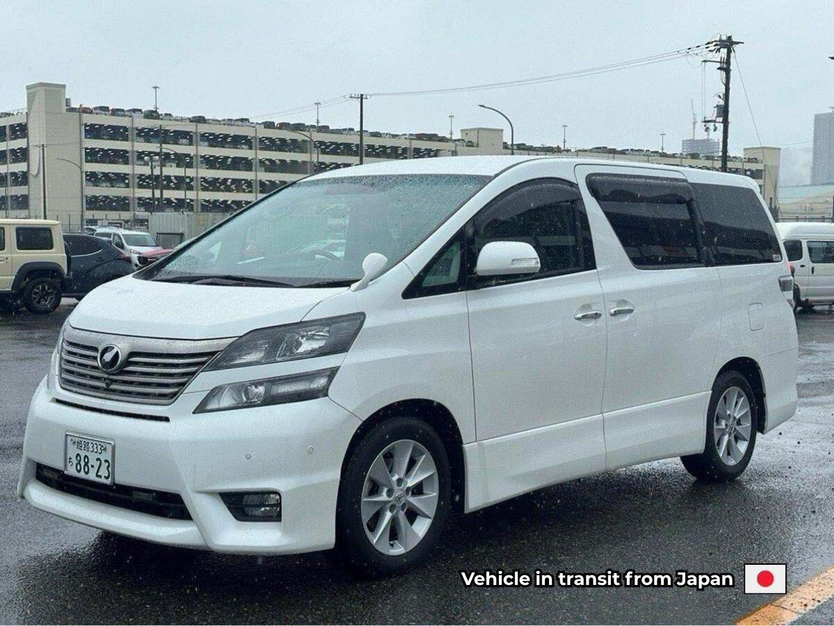 Toyota Vellfire main image