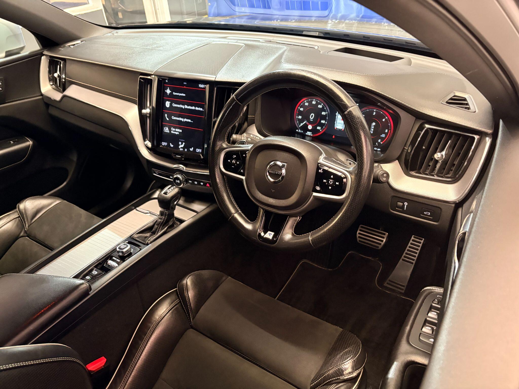 Volvo XC60 view 28