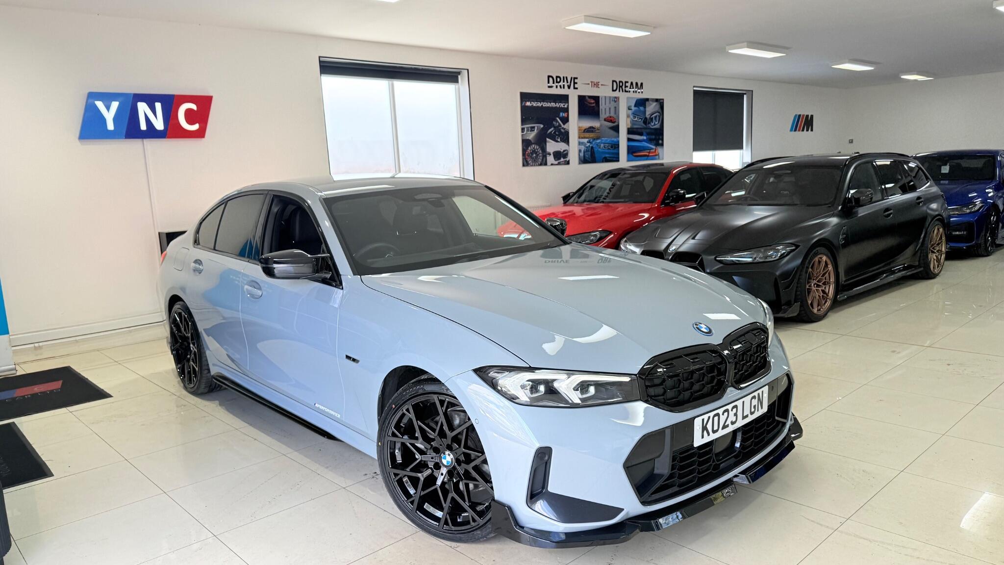 BMW 3 Series view 29