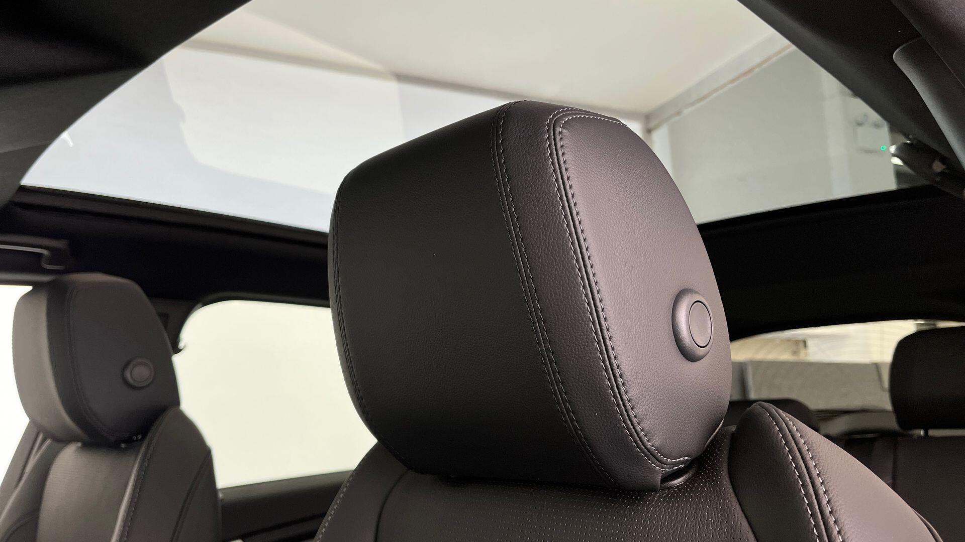 Land Rover Discovery Sport view 24