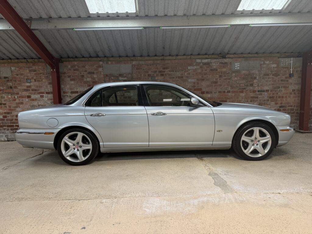 Jaguar XJ view 2