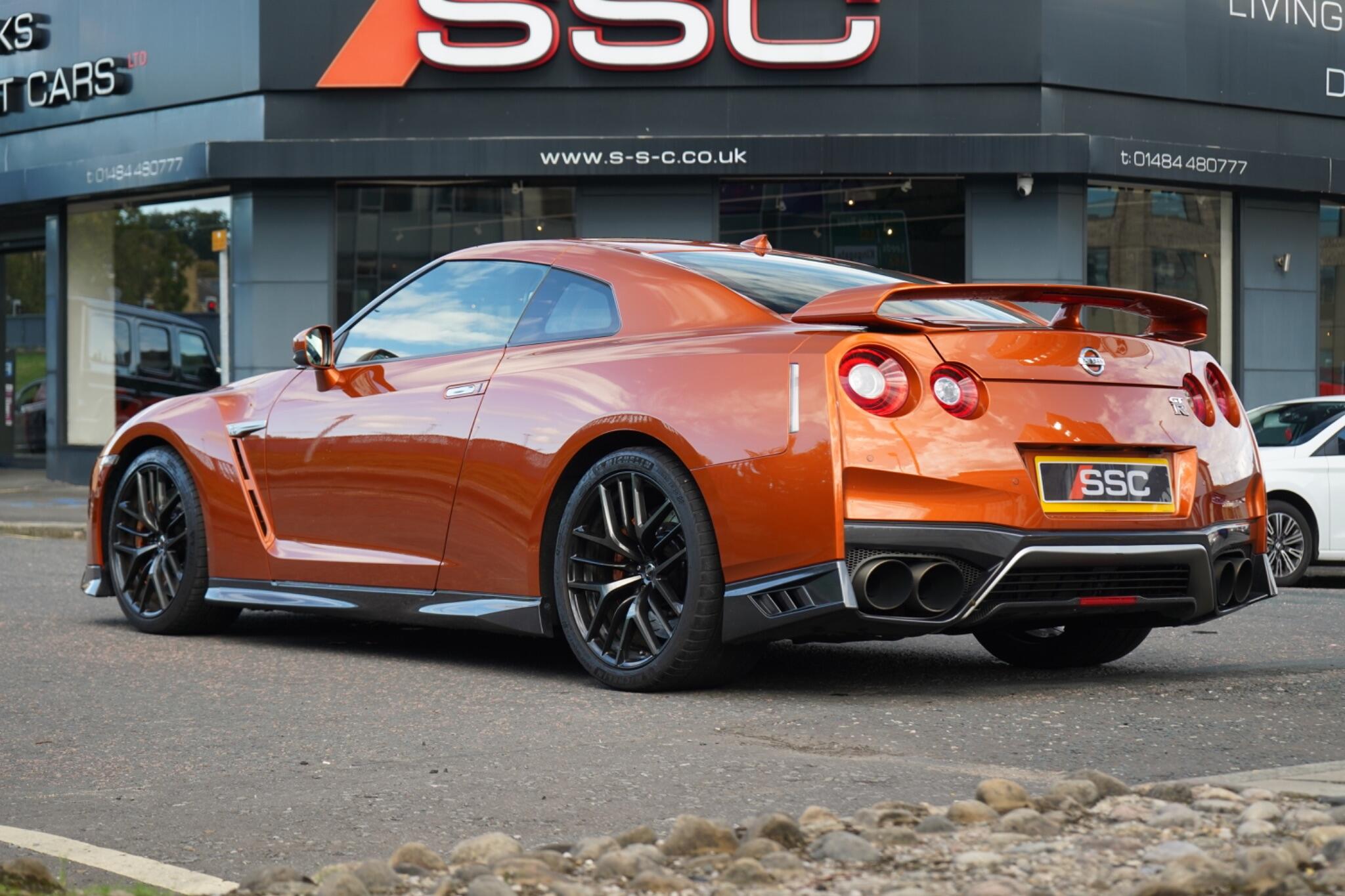 Nissan GT-R view 2